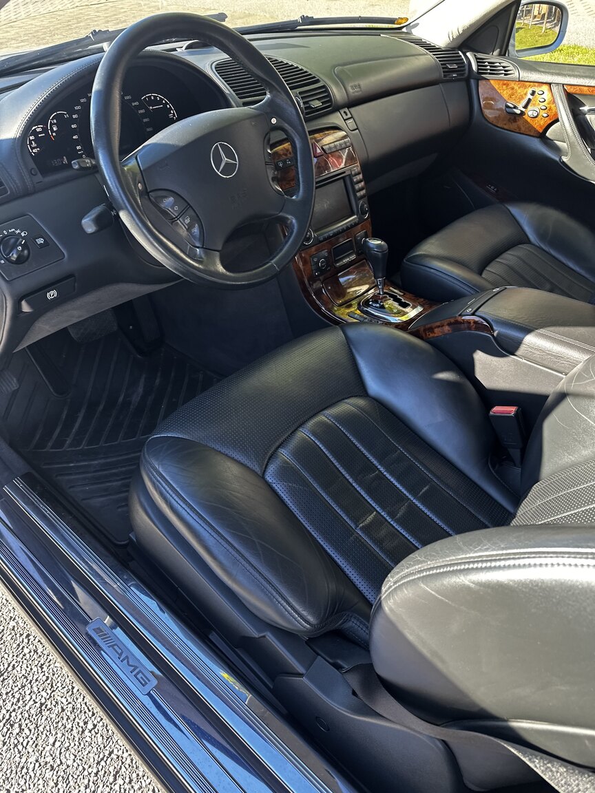 Innenraumfoto von 2004 Mercedes-Benz CL 55 AMG