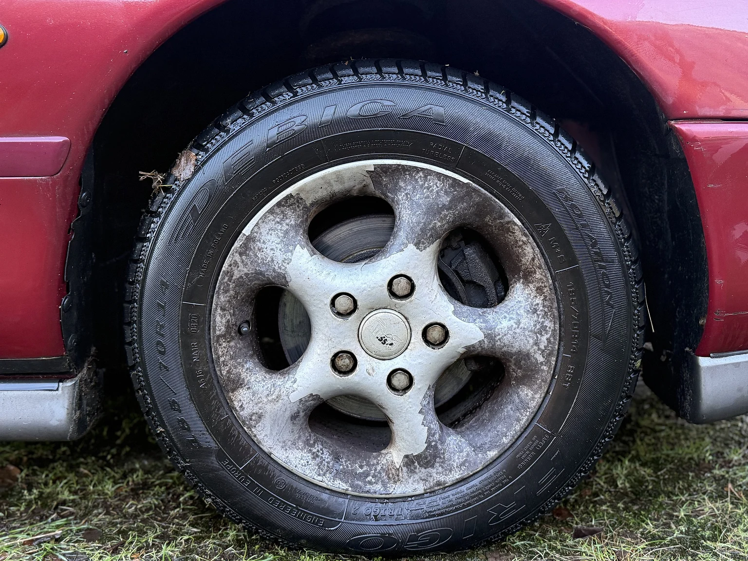 Exteriörbild på 1992 Mazda 626 Hatchback 2.5 V6 Automatic (9)