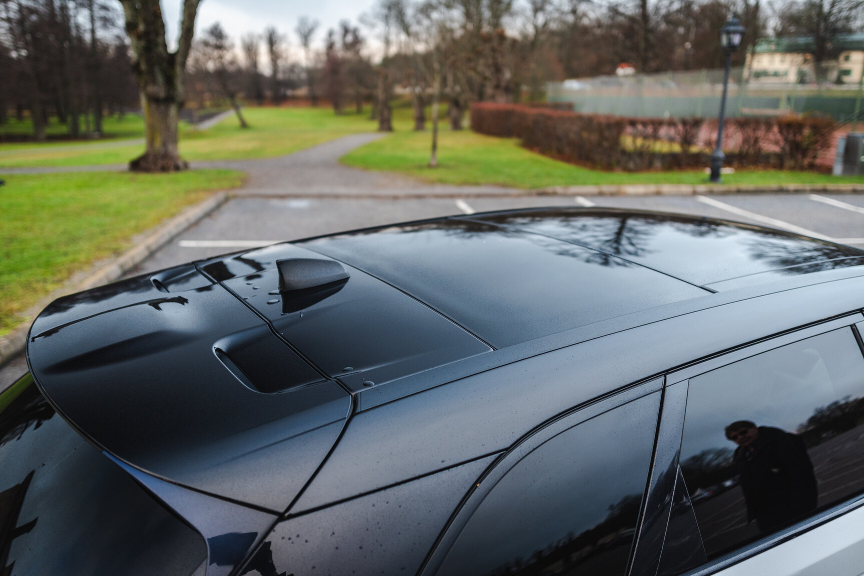 Exterior image of 2018 Range Rover Velar D300 AWD HSE