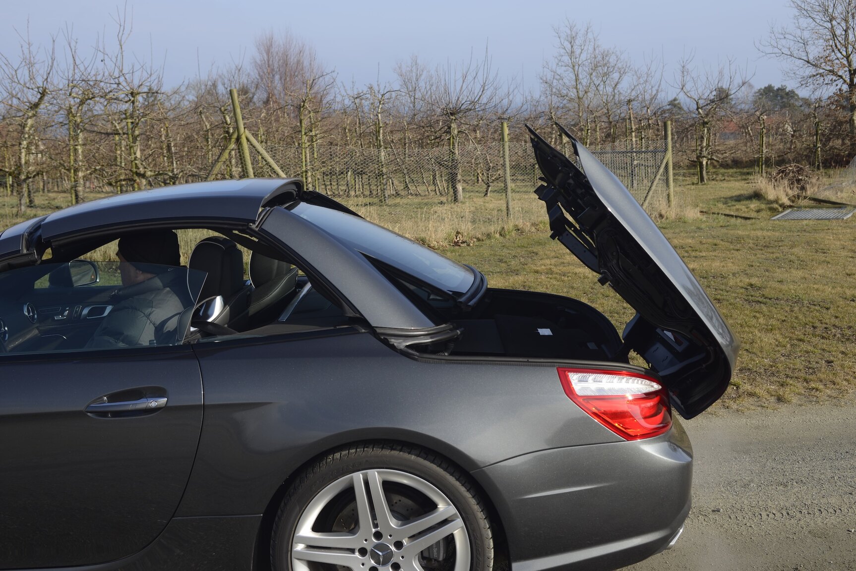 Exterior image of 2014 Mercedes-Benz SL500
