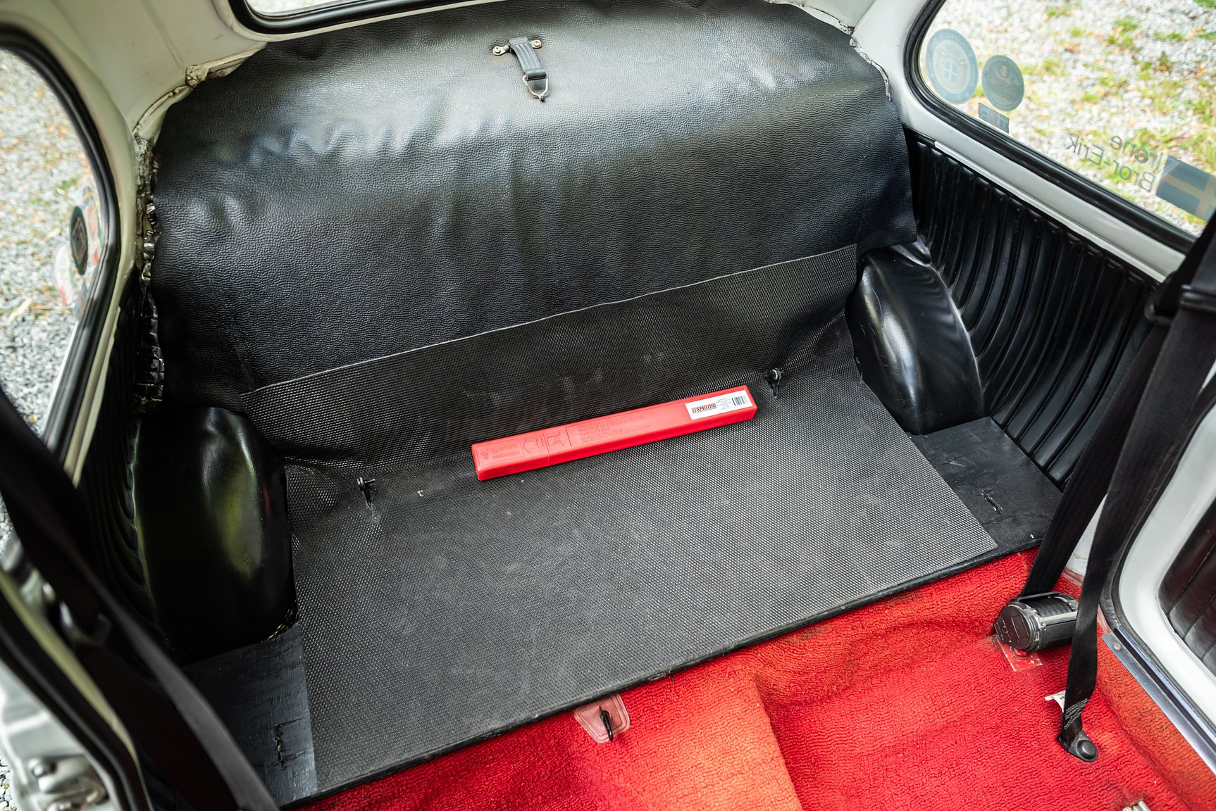 Interior image of 1971 FIAT 500 "Superiore"