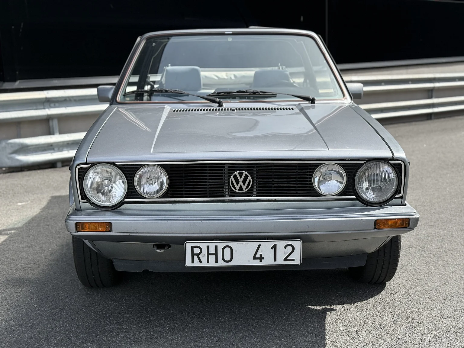 Exterior image of 1987 VW Golf Cabriolet (4)