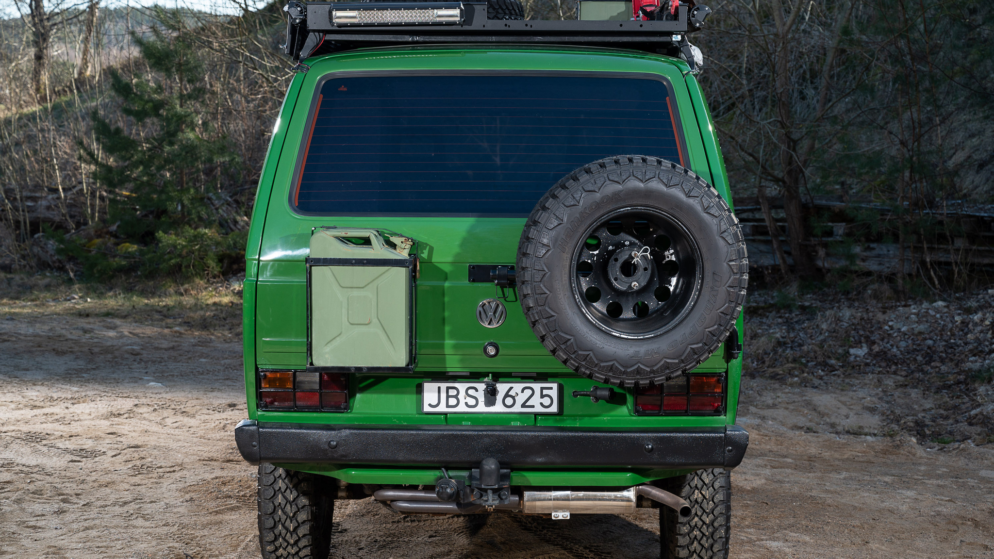 Exterior image of 1992 Volkswagen T3 Kombi Syncro 16" Westfalia