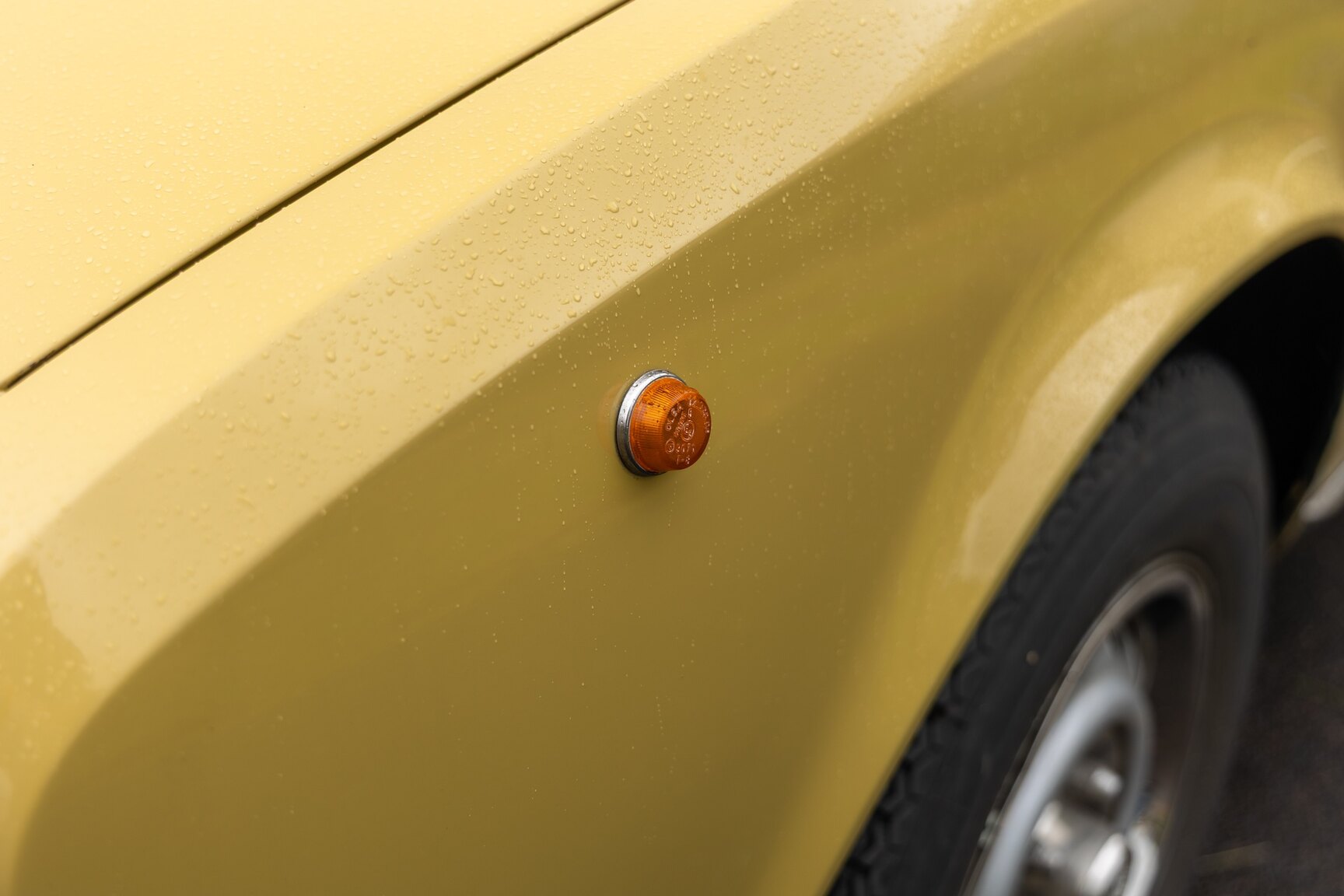 Exterior image of 1974 Alfa Romeo Berlina 2000