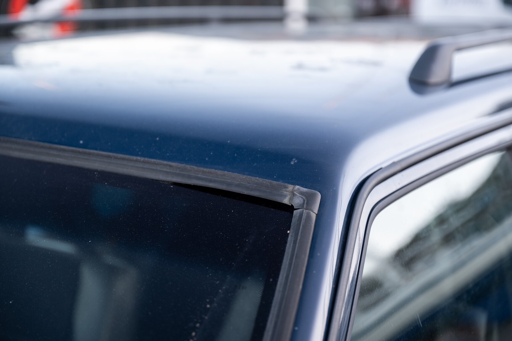 Exterior image of 1998 Volvo 940 Turbo