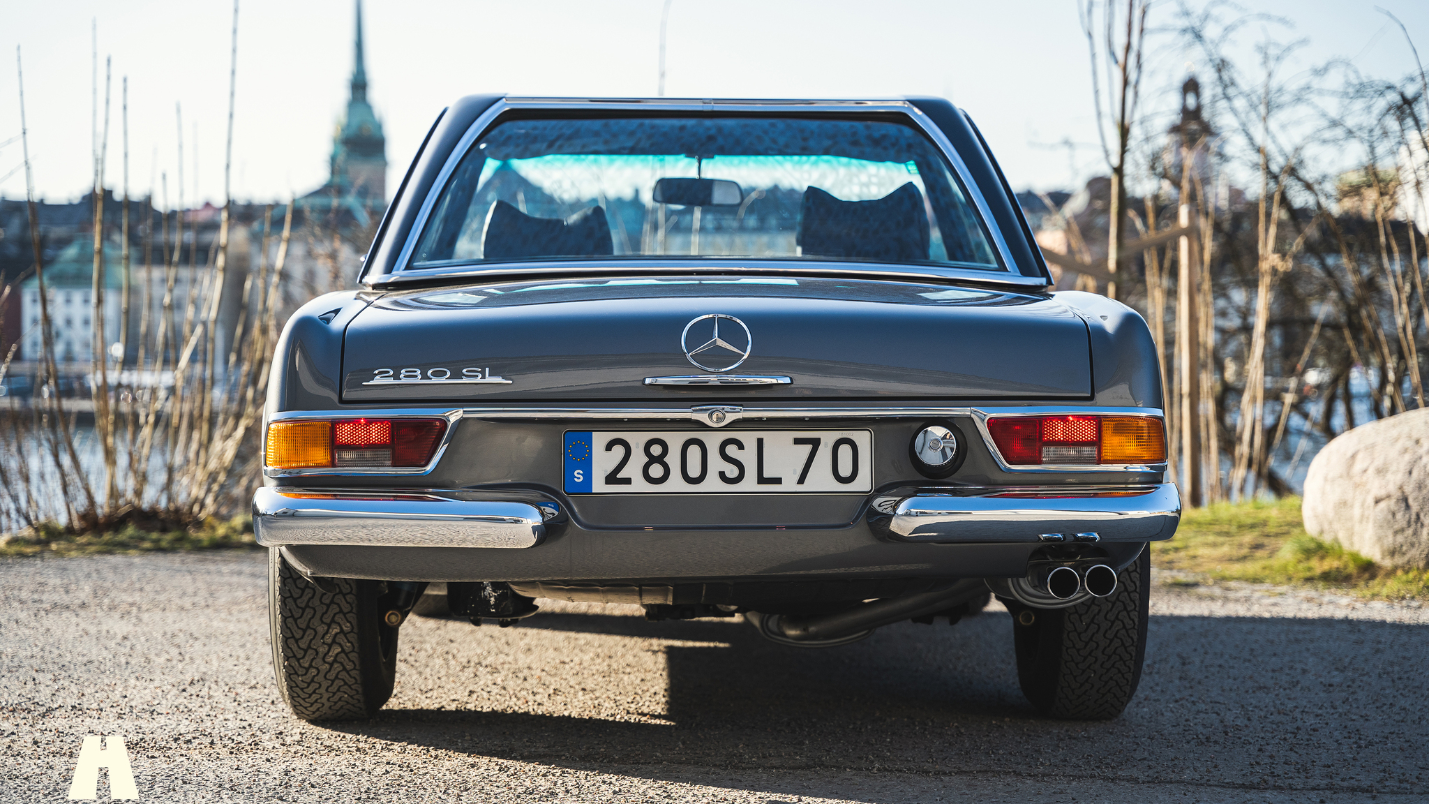 Exterior image of 1970 Mercedes 280 SL Pagoda (6)