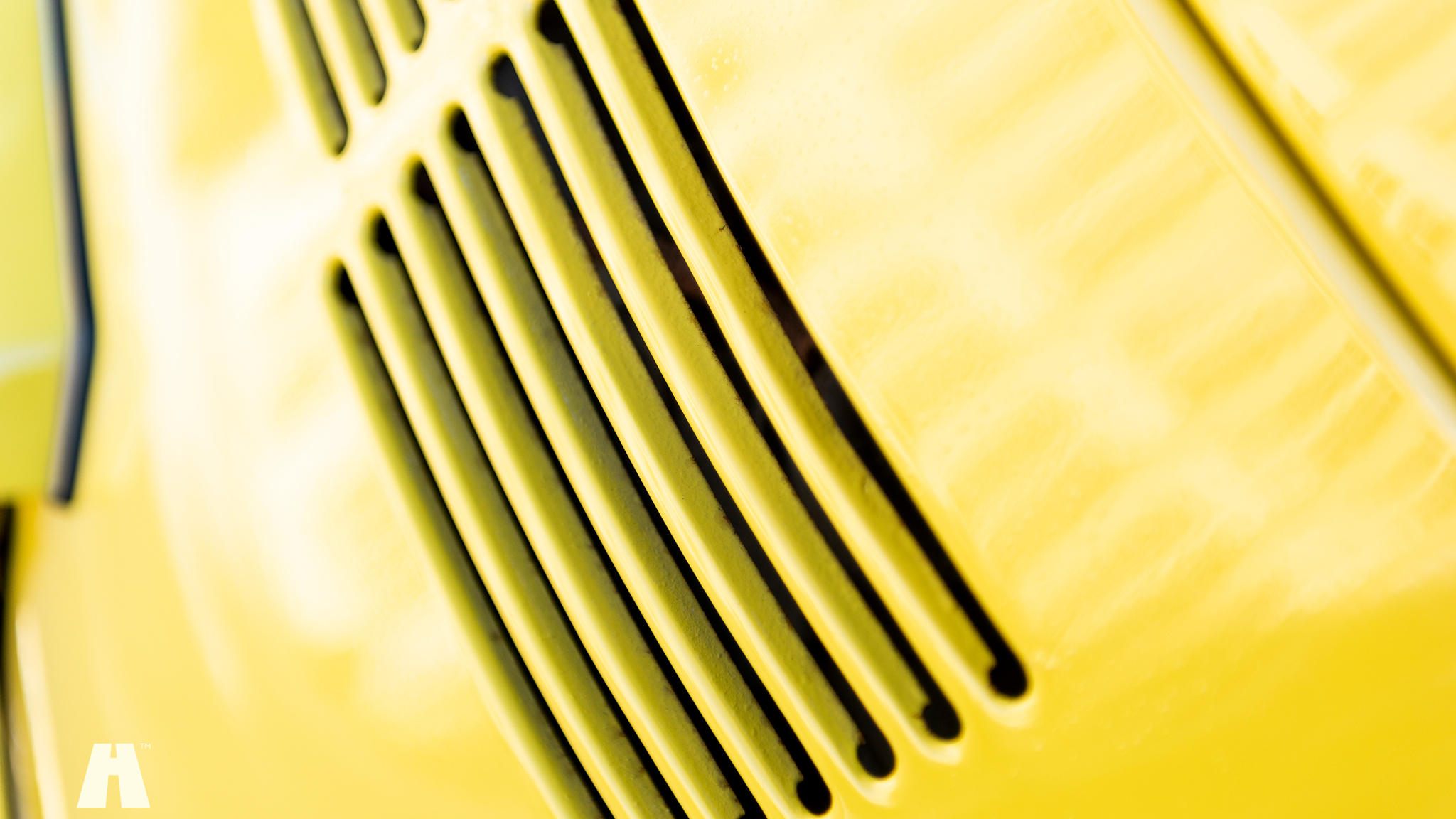 Exterior image of 1972 Volkswagen beetle cabriolet 1302 LS