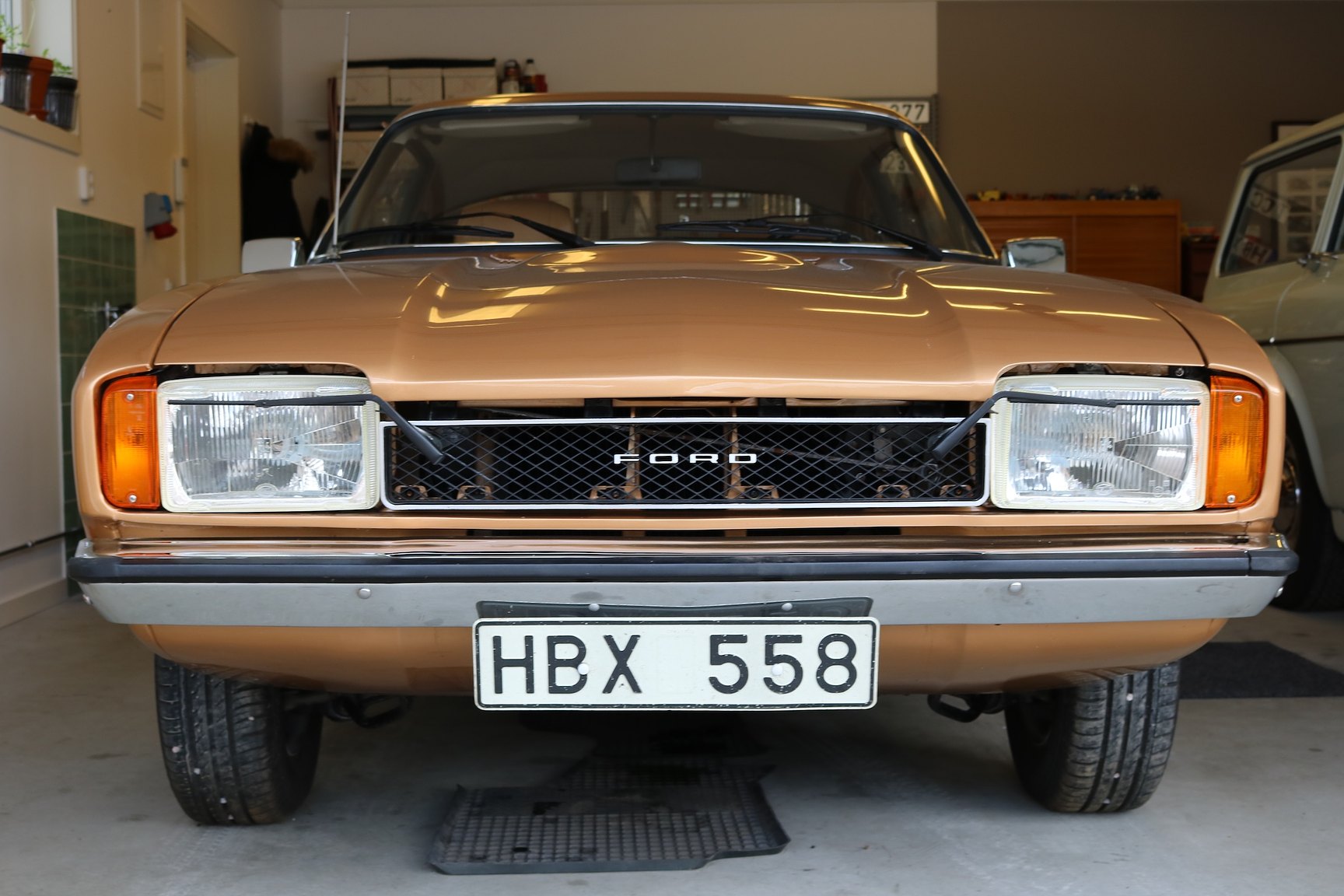 Exteriörbild på 1975 Ford Capri 1600