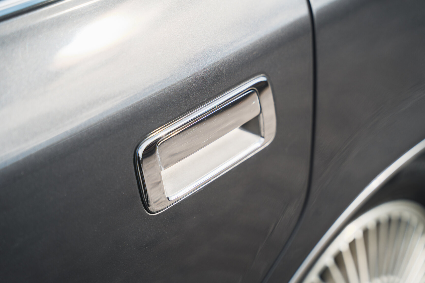 Exteriörbild på 2000 Toyota Century