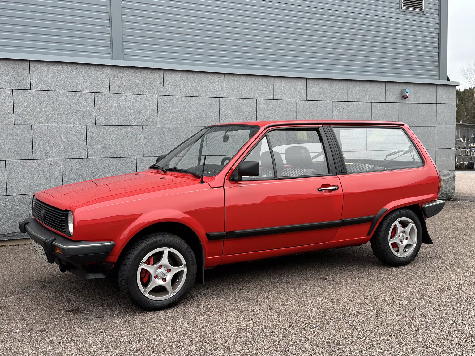 Exteriörbild på 1983 Volkswagen Polo CL (38)