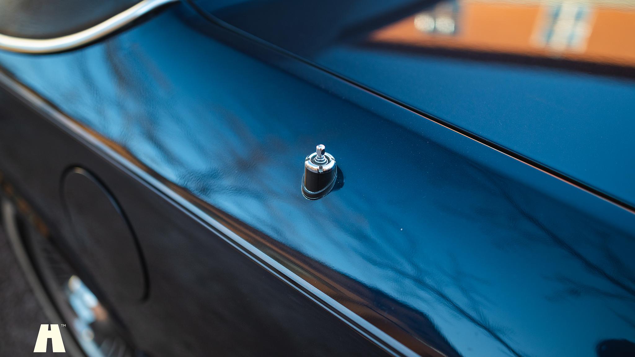 Exteriörbild på 1992 Lincoln Town Car Limousine 