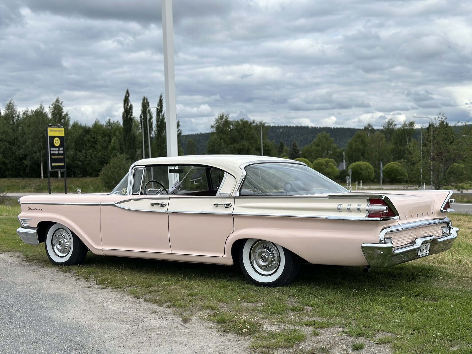 Exterior image of 1959 Mercury Monterey 4-door Hardtop Cruiser