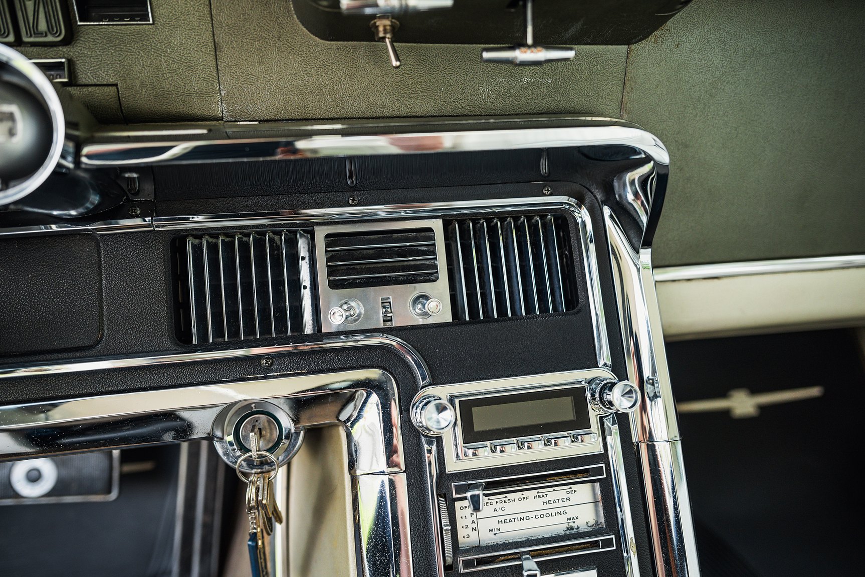 Innenraumfoto von 1966 Ford Thunderbird Town Hardtop
