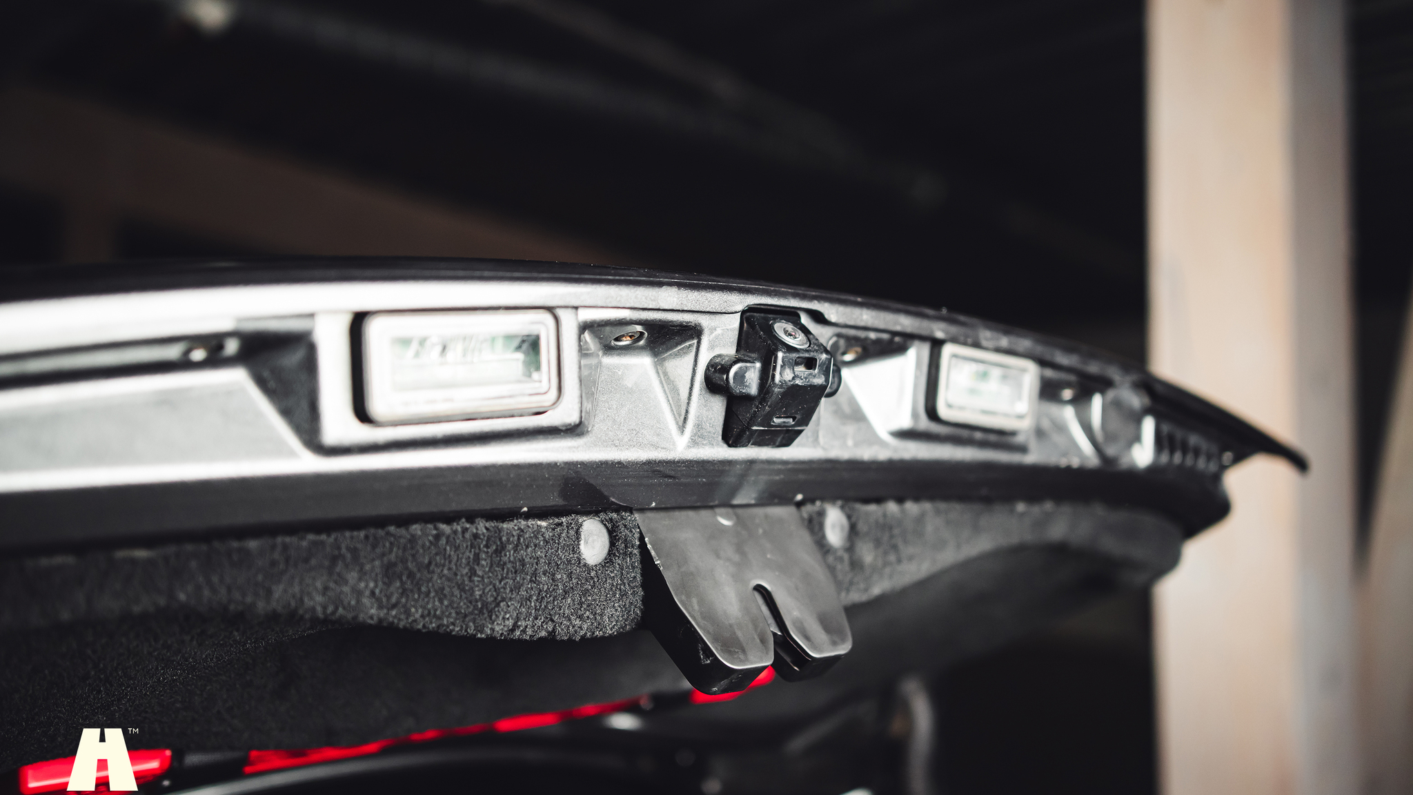 Innenraumfoto von 2019 Aston Martin DB11 AMR (64)