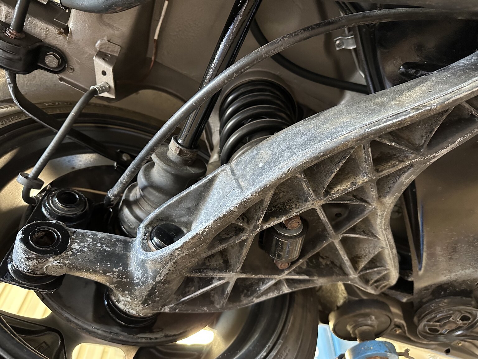 Image of 1986 Mercedes-Benz 500 SEC mechanics (47)