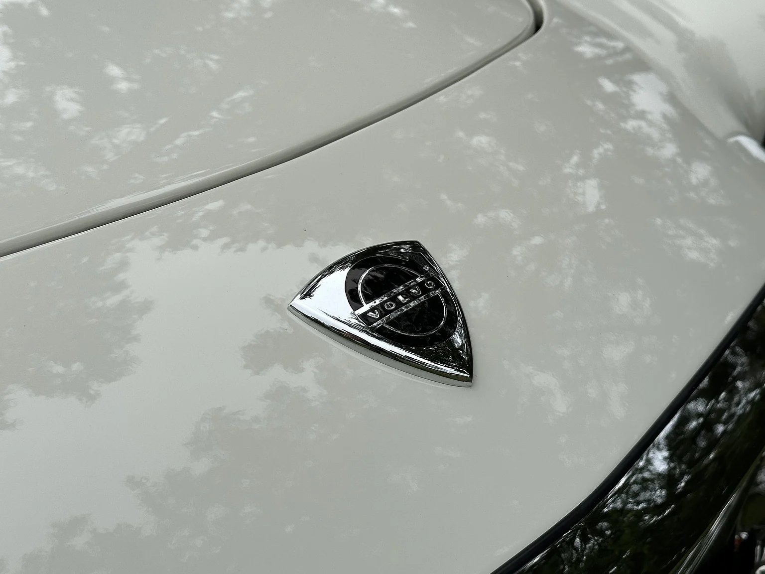 Exterior image of 1964 Volvo P1800S (4)