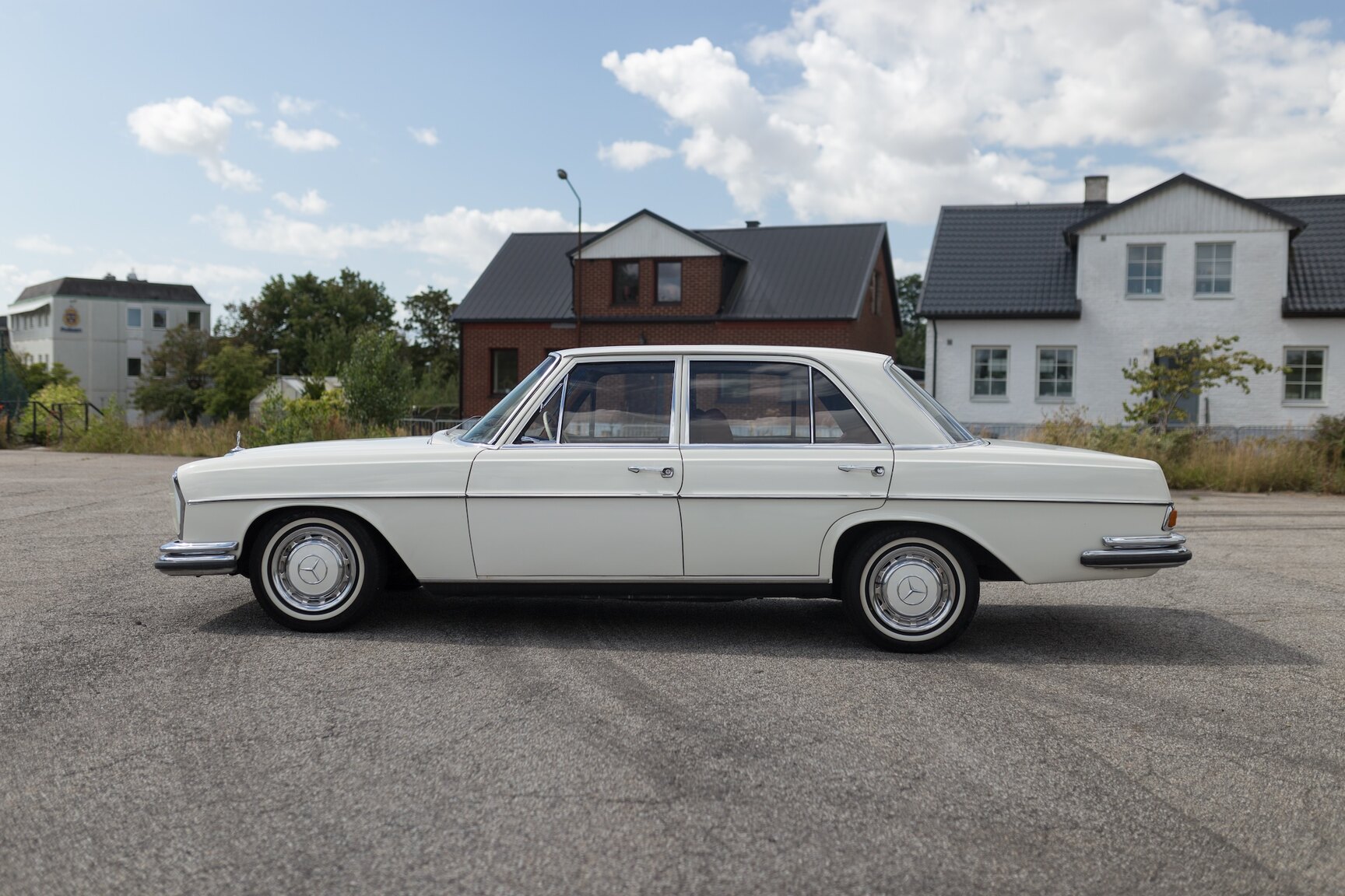 Aussenfoto 1966  Mercedes-Benz 250 