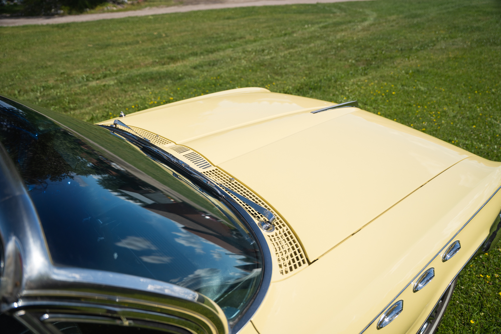 Aussenfoto 1961 Buick Electra 225 cab (19)