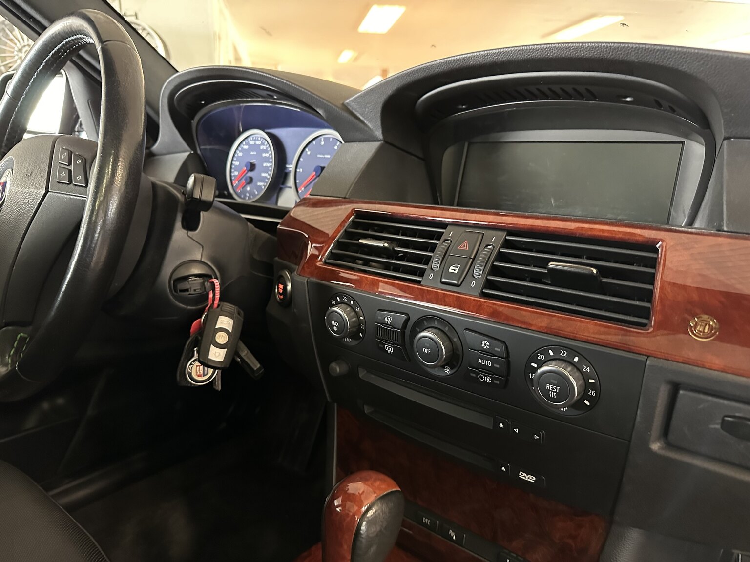Innenraumfoto von 2006 ALPINA B5 Touring