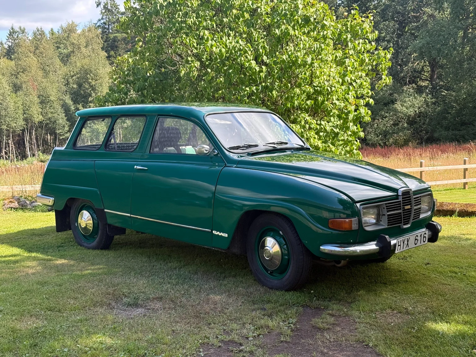 Aussenfoto 1975 Saab 95 V4 kombi - 7-sits (3)