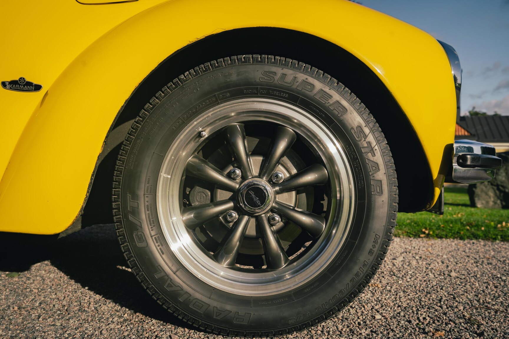 Aussenfoto 1973 Volkswagen Bubbla Karmann 1303 LS (5)