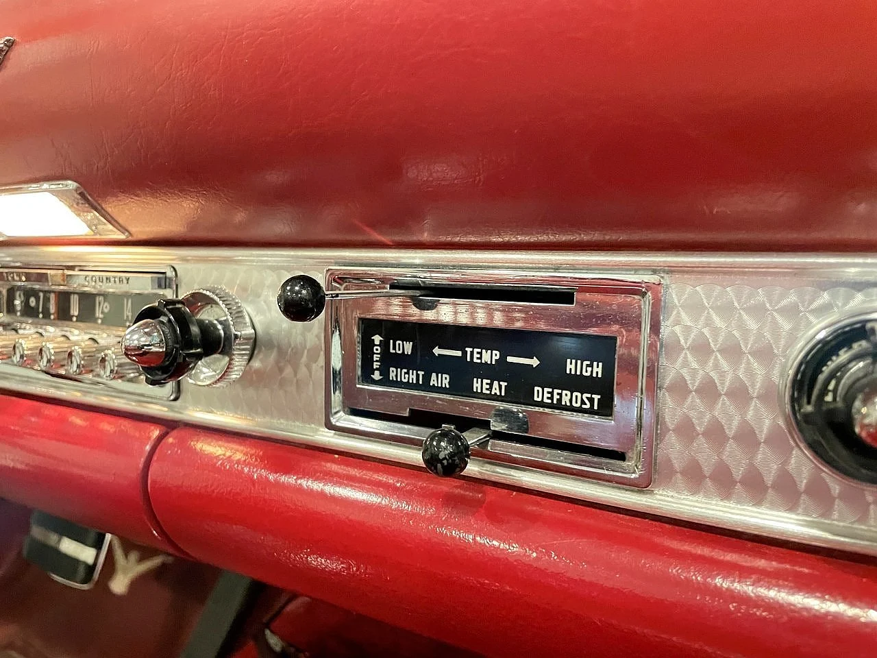Bild von 1956 Ford Thunderbird (35)