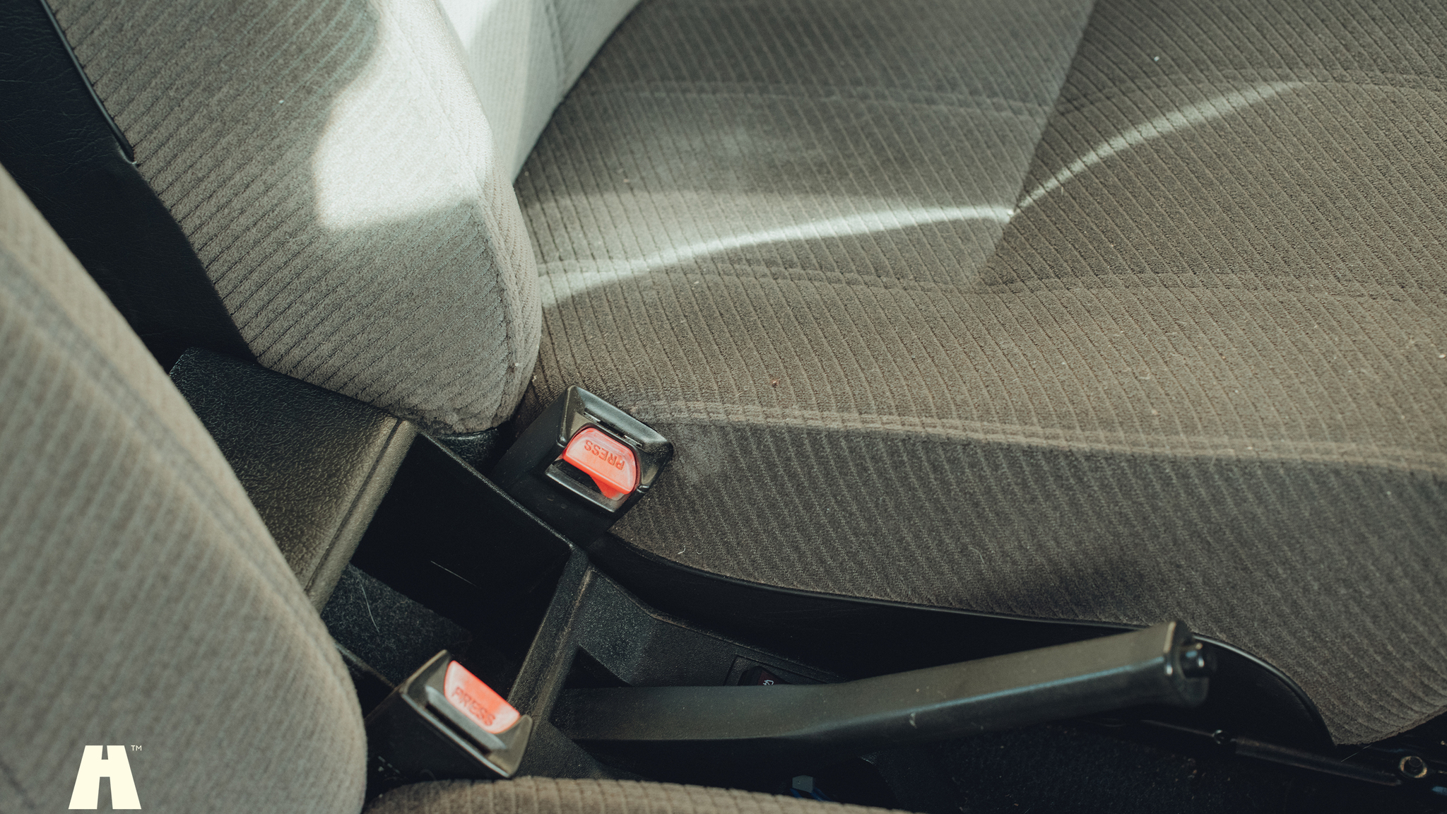 Innenraumfoto von 1988 Volvo 240 GL (12)