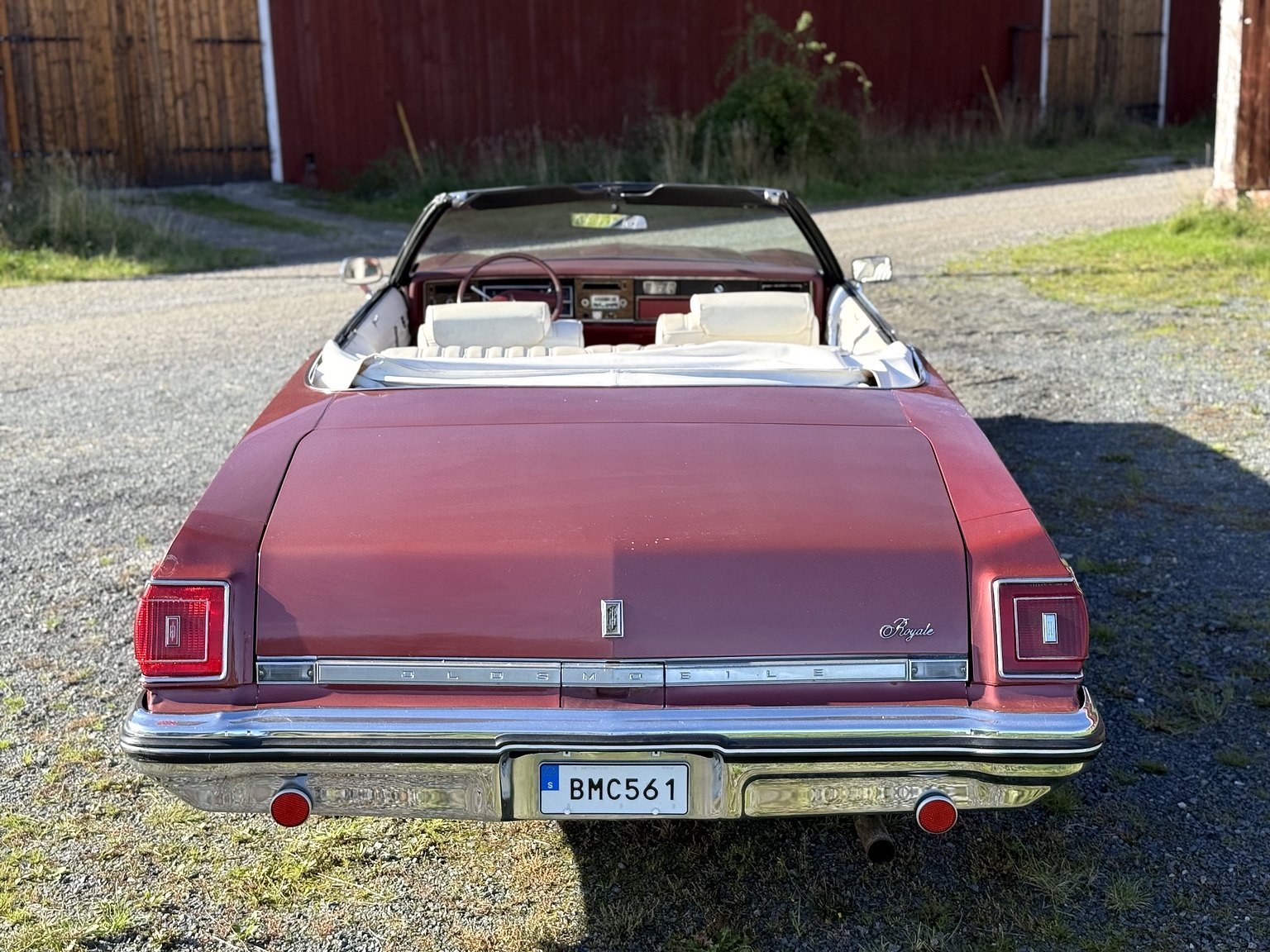 Exteriörbild på 1975 Oldsmobile Delta 88