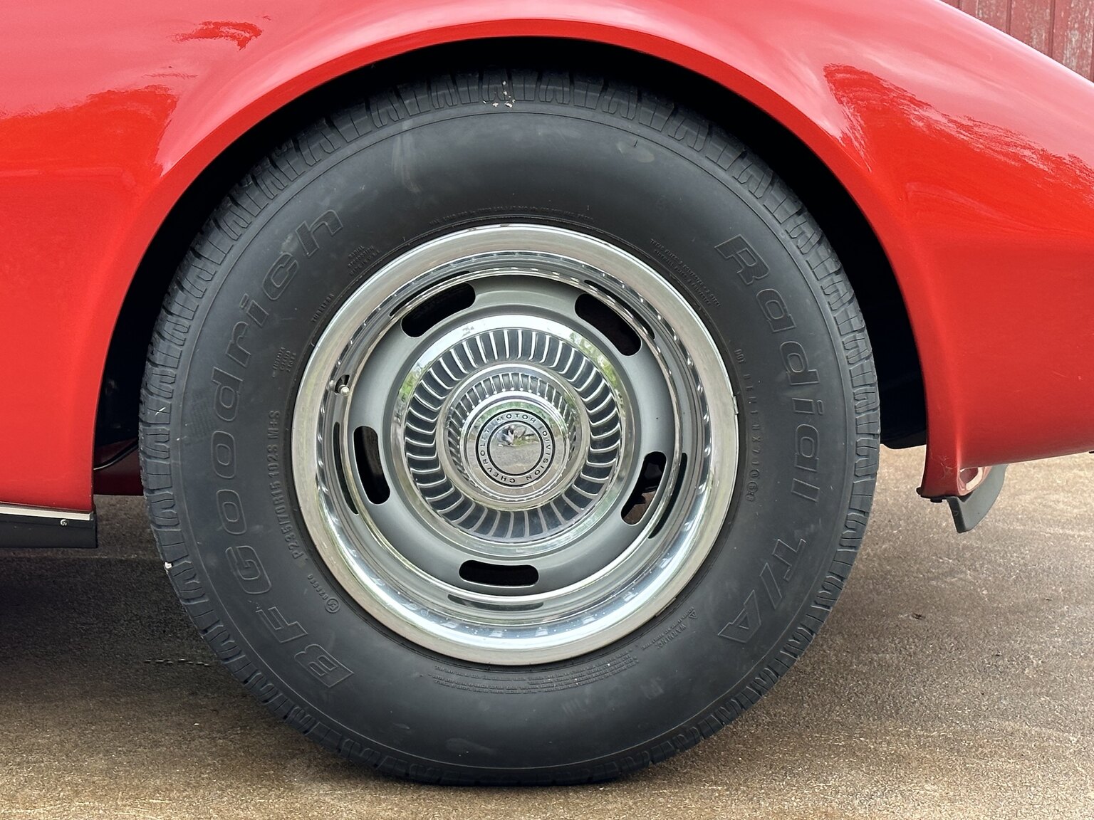 Aussenfoto 1968 Chevrolet Corvette 427ci / 435hp (14)