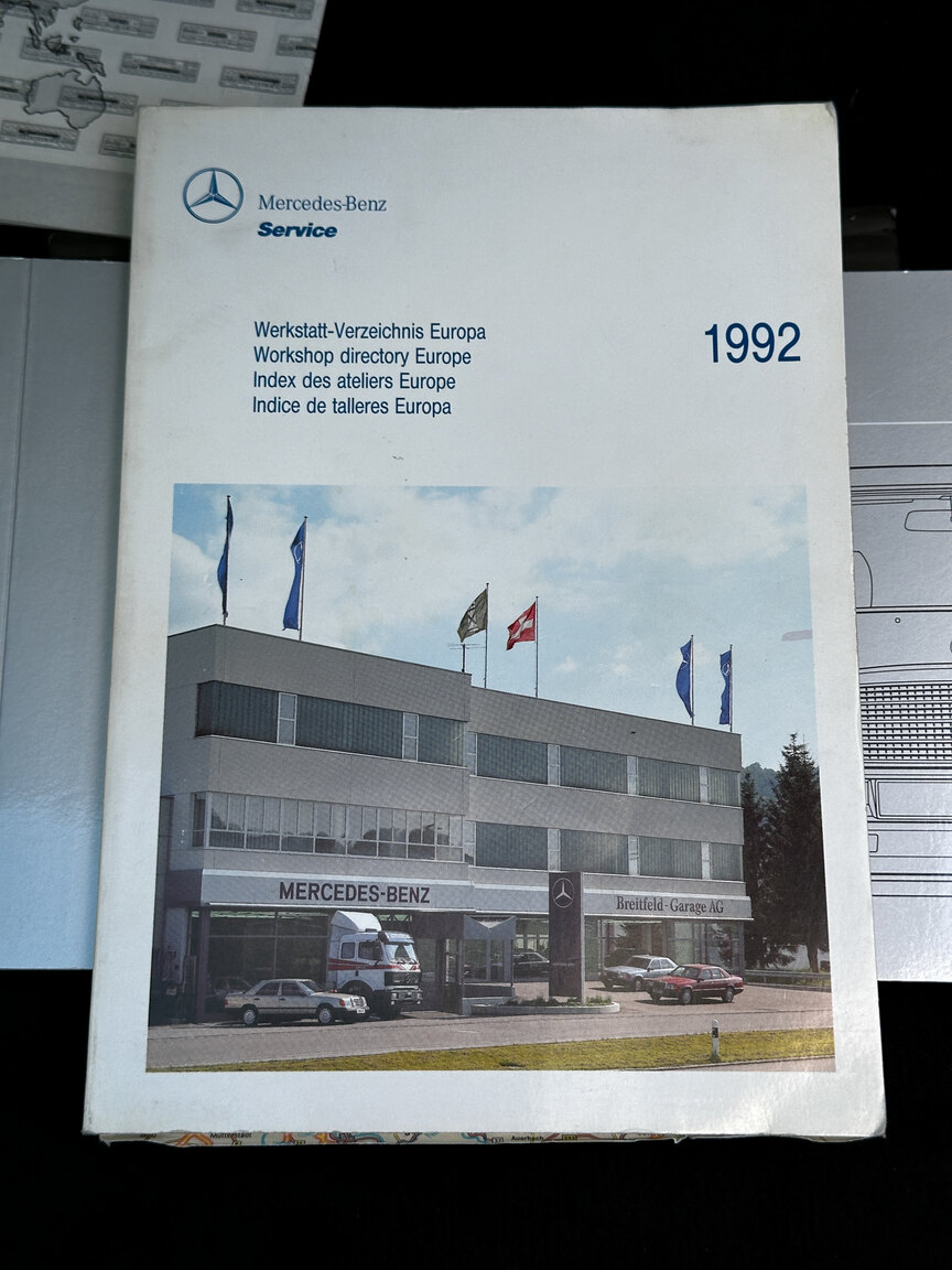 Dokumentation för 1992 Mercedes-Benz 300CE-24V