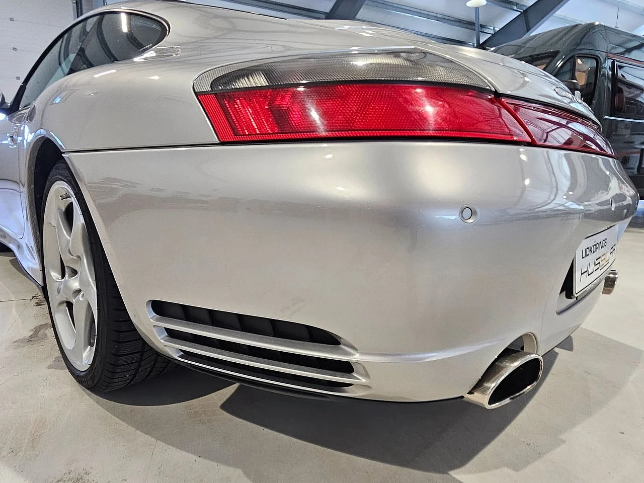 Bild von 2003 Porsche 911 Carrera 4S (9)