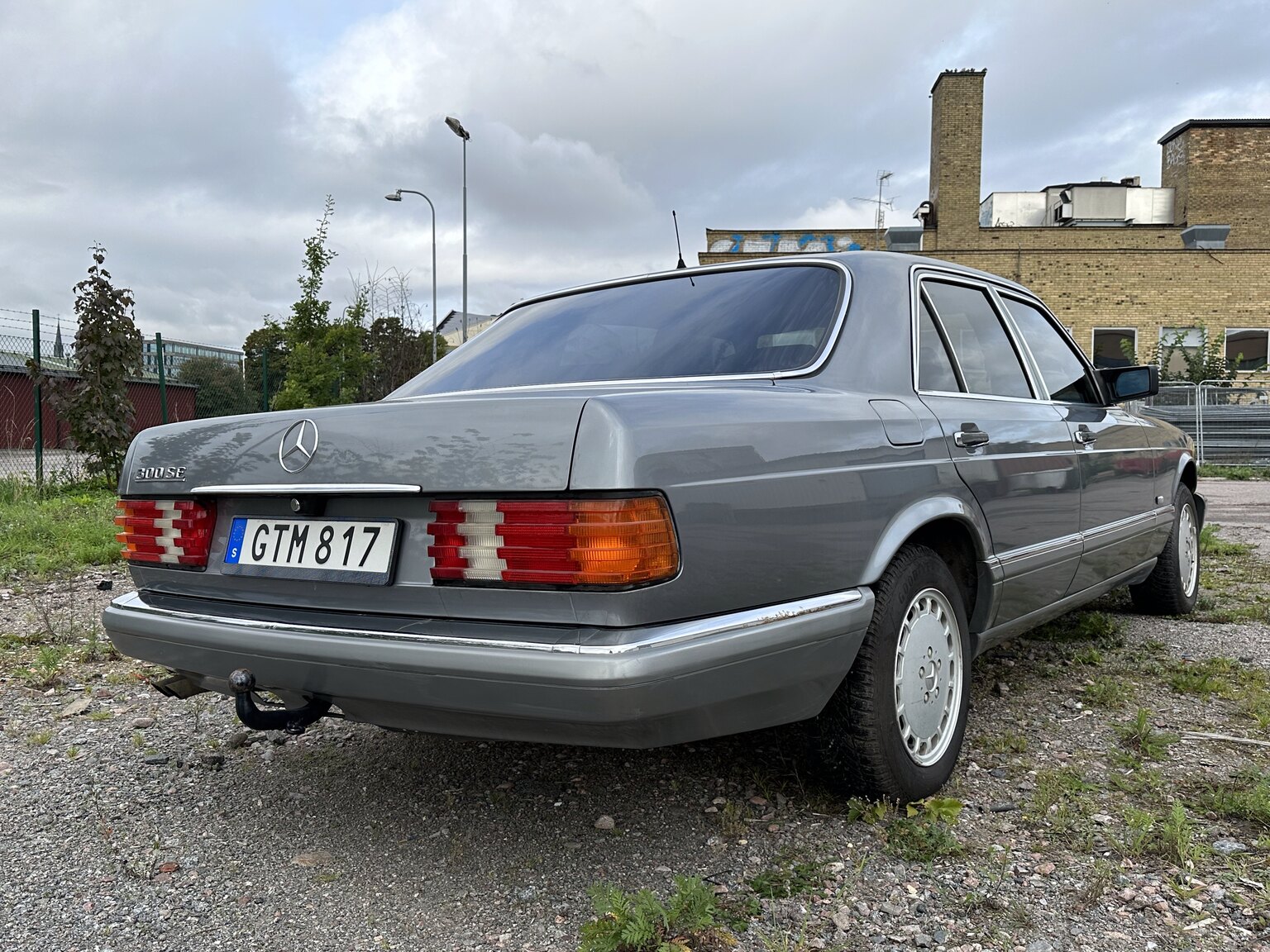 Aussenfoto 1987 Mercedes 300 SE