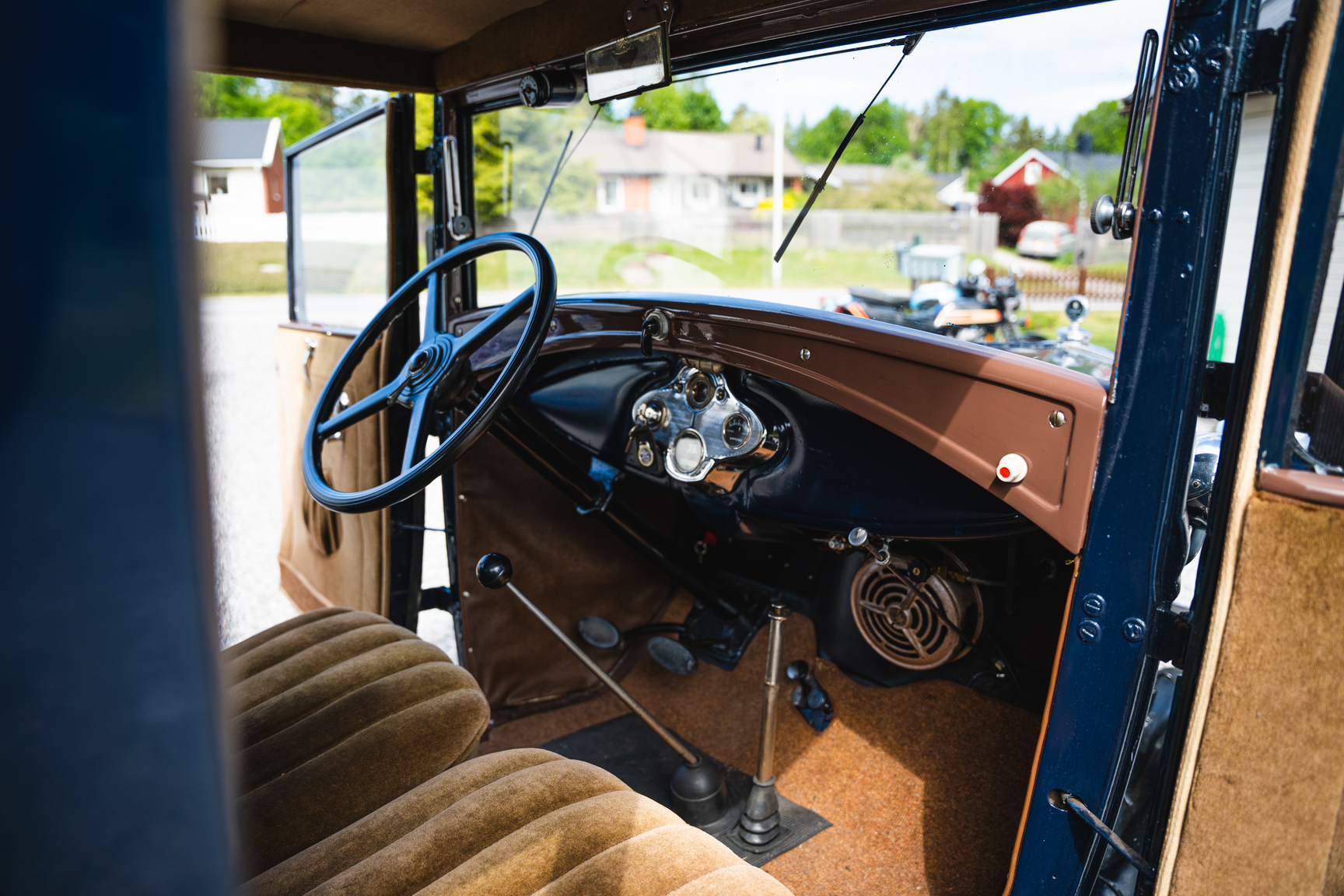 Interior image of 1931 Ford A Luxe Sedan (6)