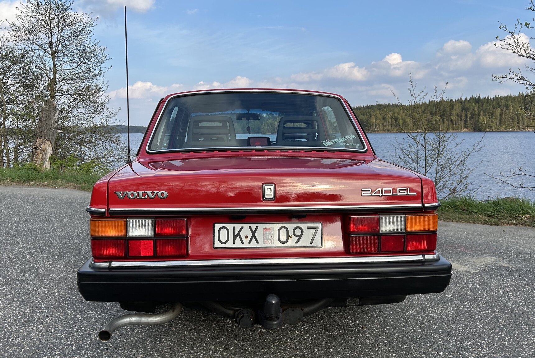 Exterior image of 1990 Volvo 240 GL