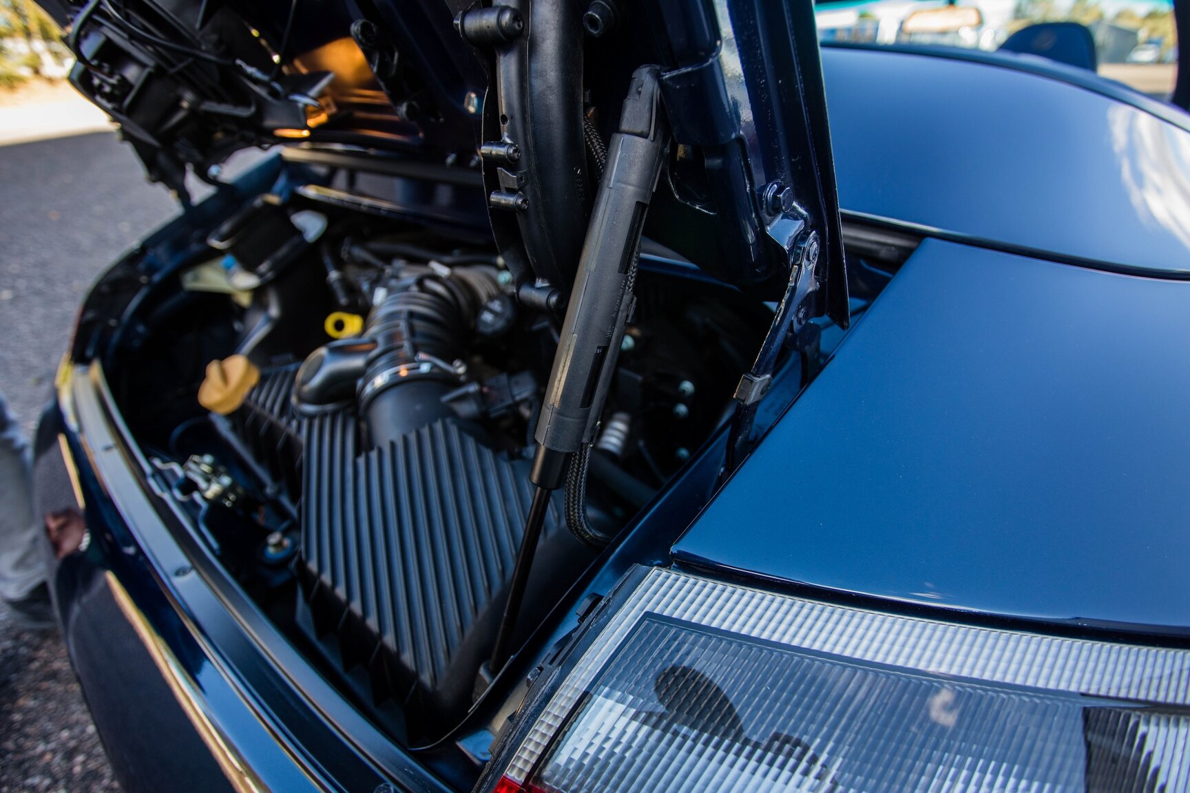 Image of 1999 Porsche 911 Carrera Cabriolet mechanics