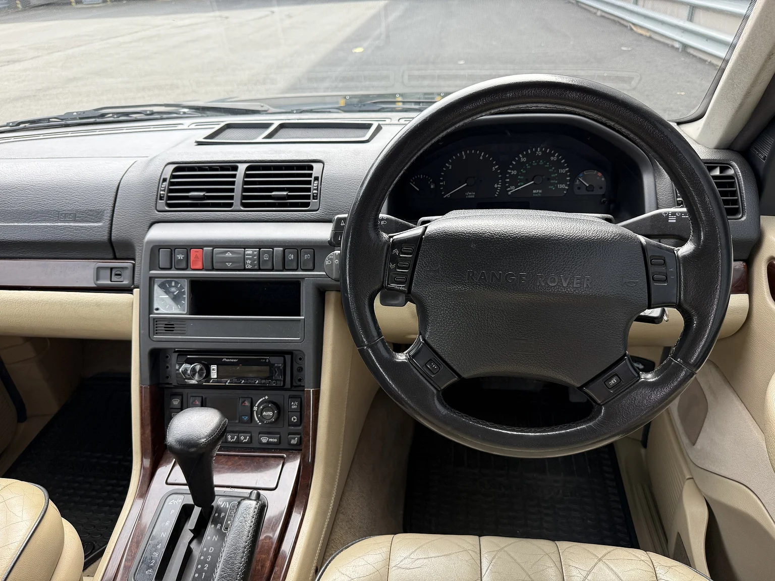 Interiörbild 1998 Land Rover Range Rover P38 (24)