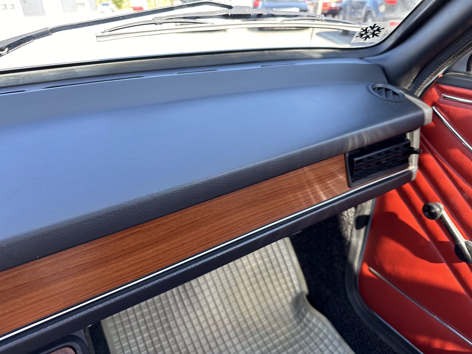 Interiörbild 1974 Volkswagen Passat Two Door