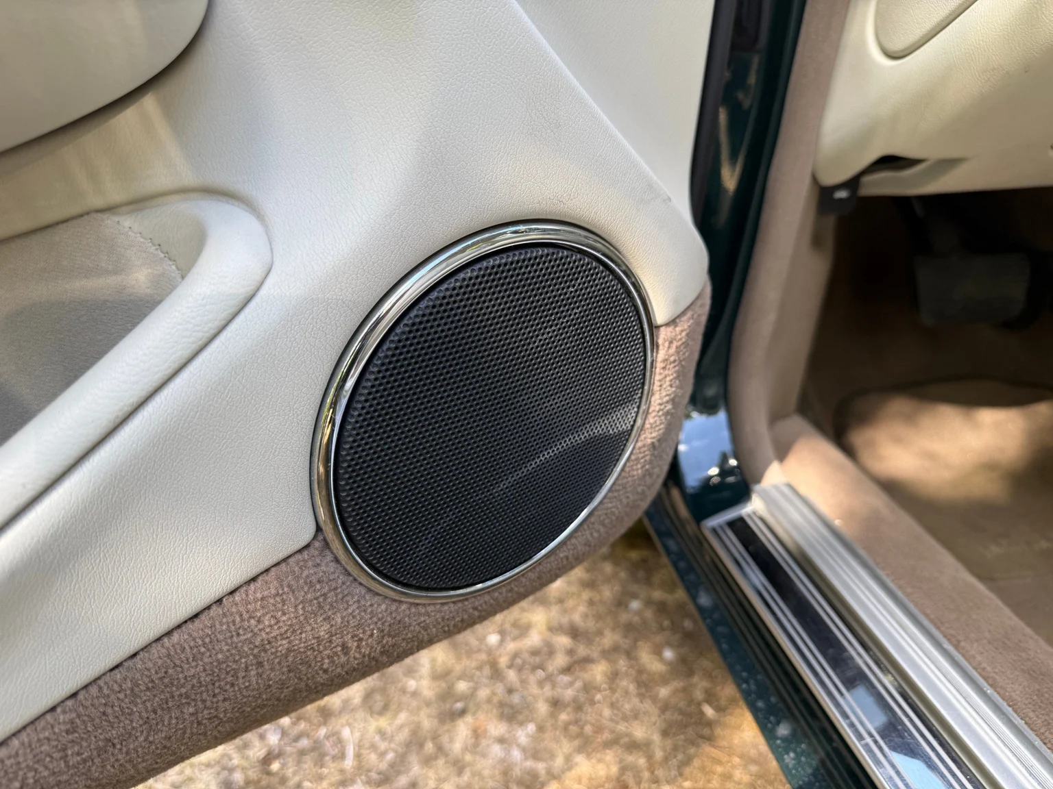 Innenraumfoto von 2001 Jaguar XJ Sovereign 4.0 V8 (15)