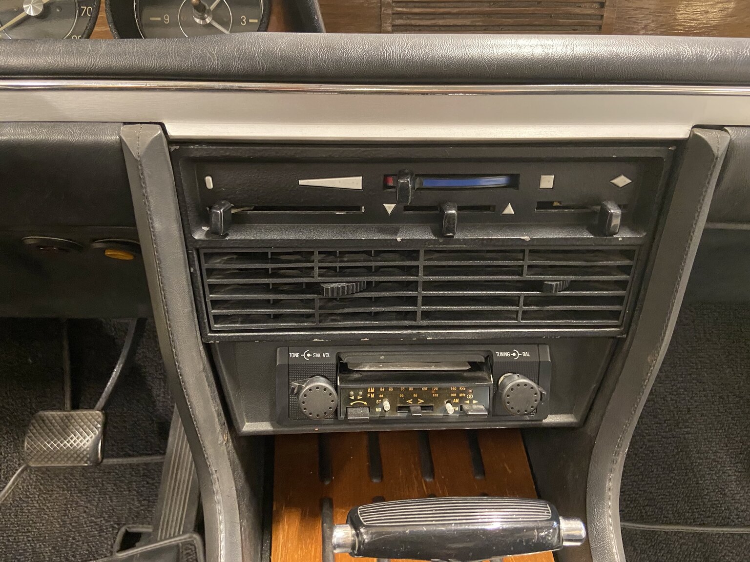 Interior image of 1971 BMW 2800 CS