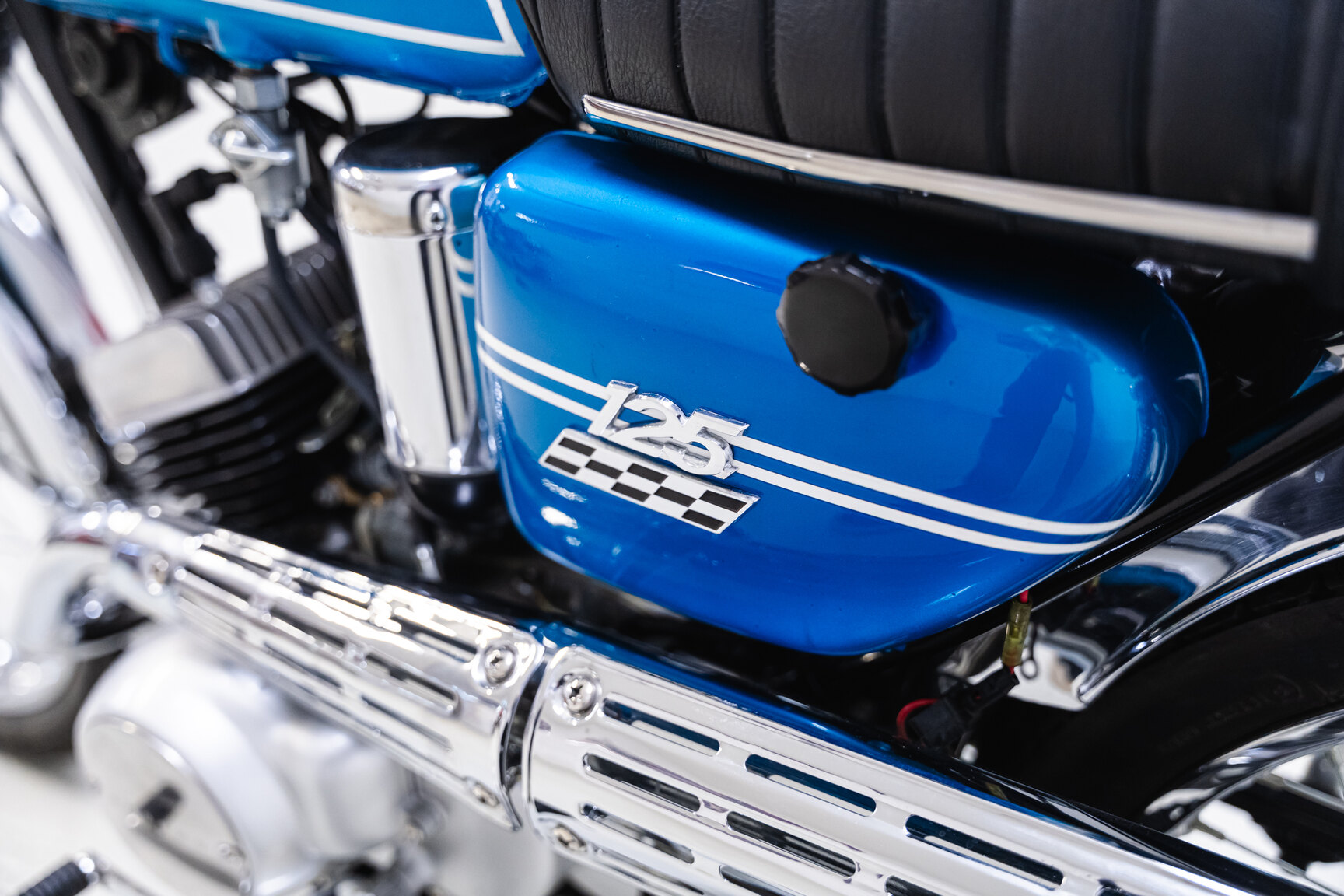 Exterior image of 1970 Yamaha AS2C