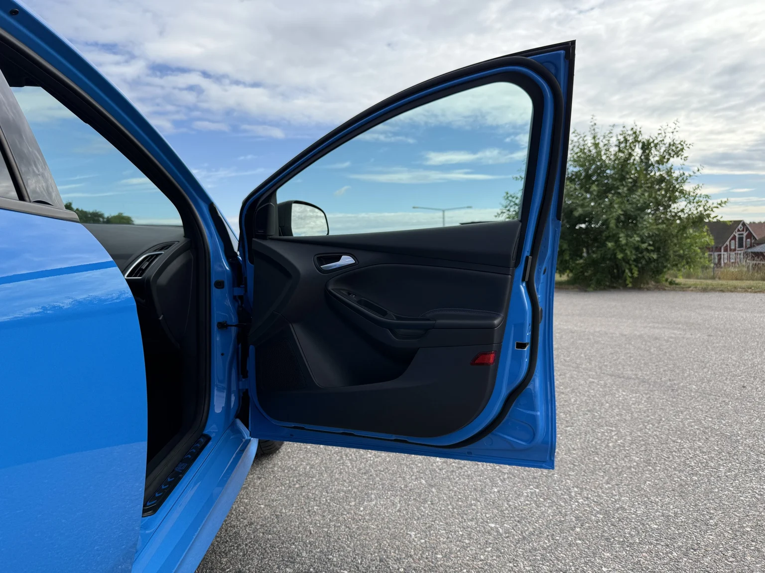 Interior image of 2018 Ford Focus RS (45)