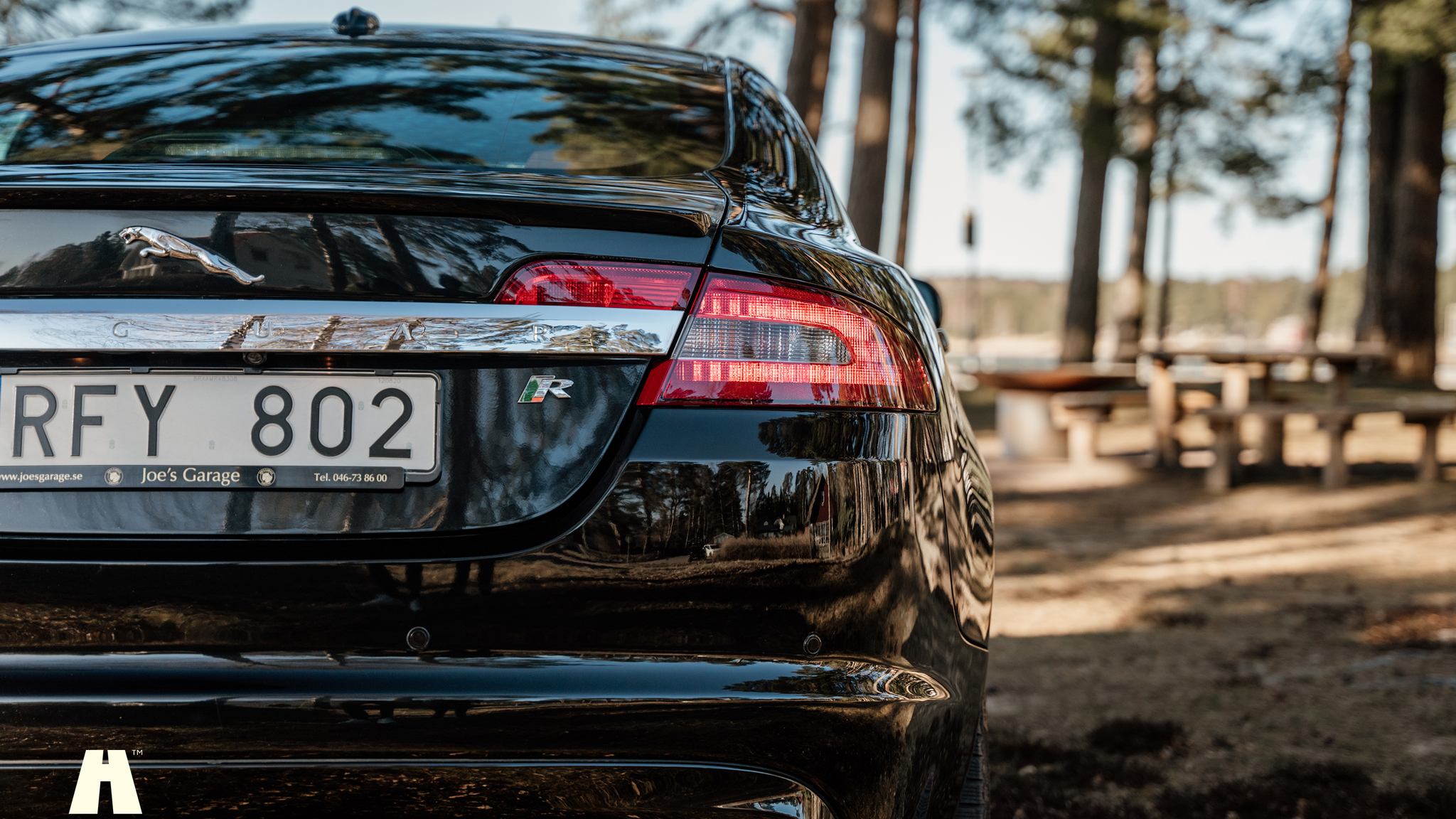 Exterior image of 2010 Jaguar XFR (15)