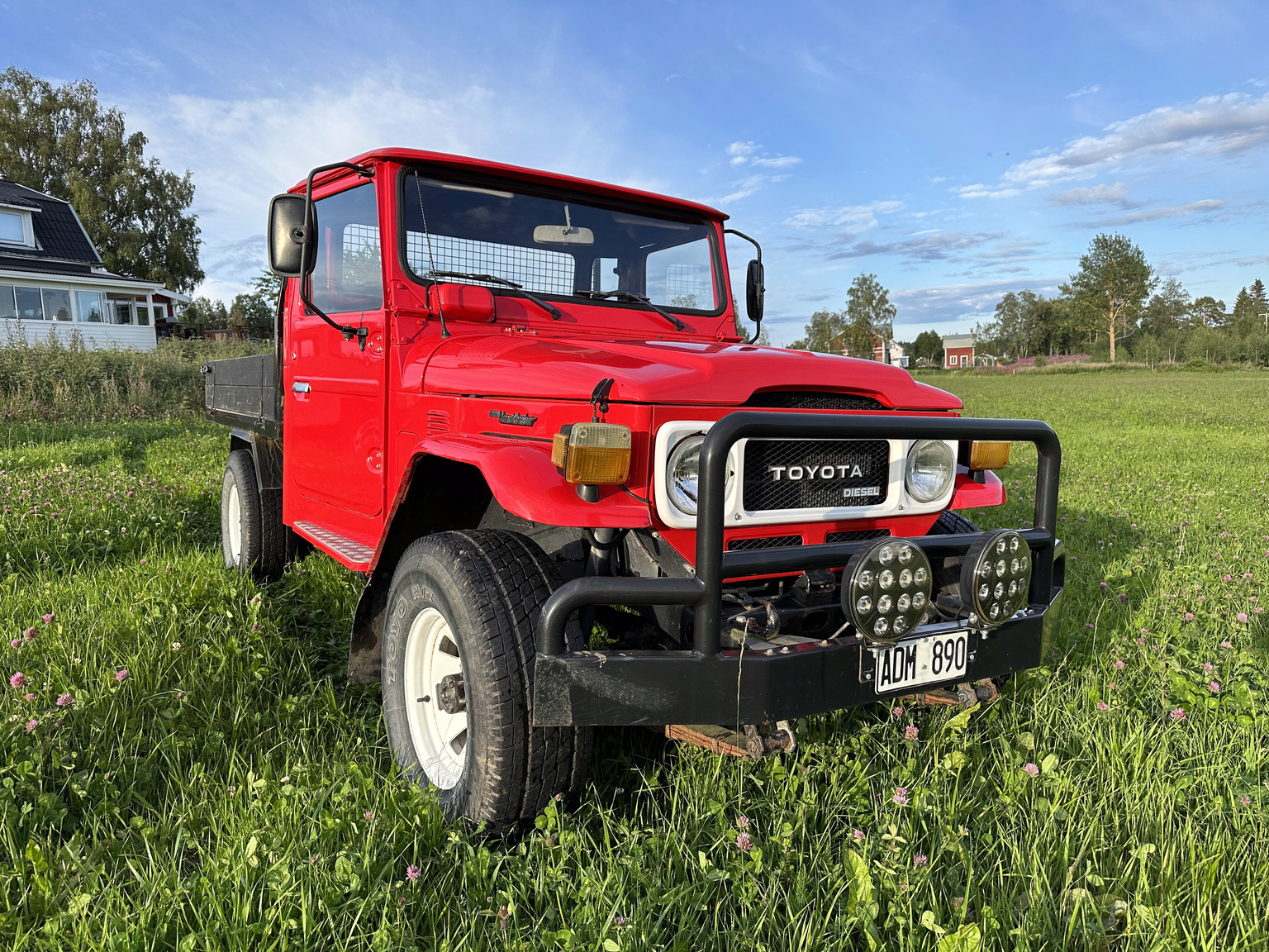 Exterior image of 1982 Toyota Landcruiser Utility (7)