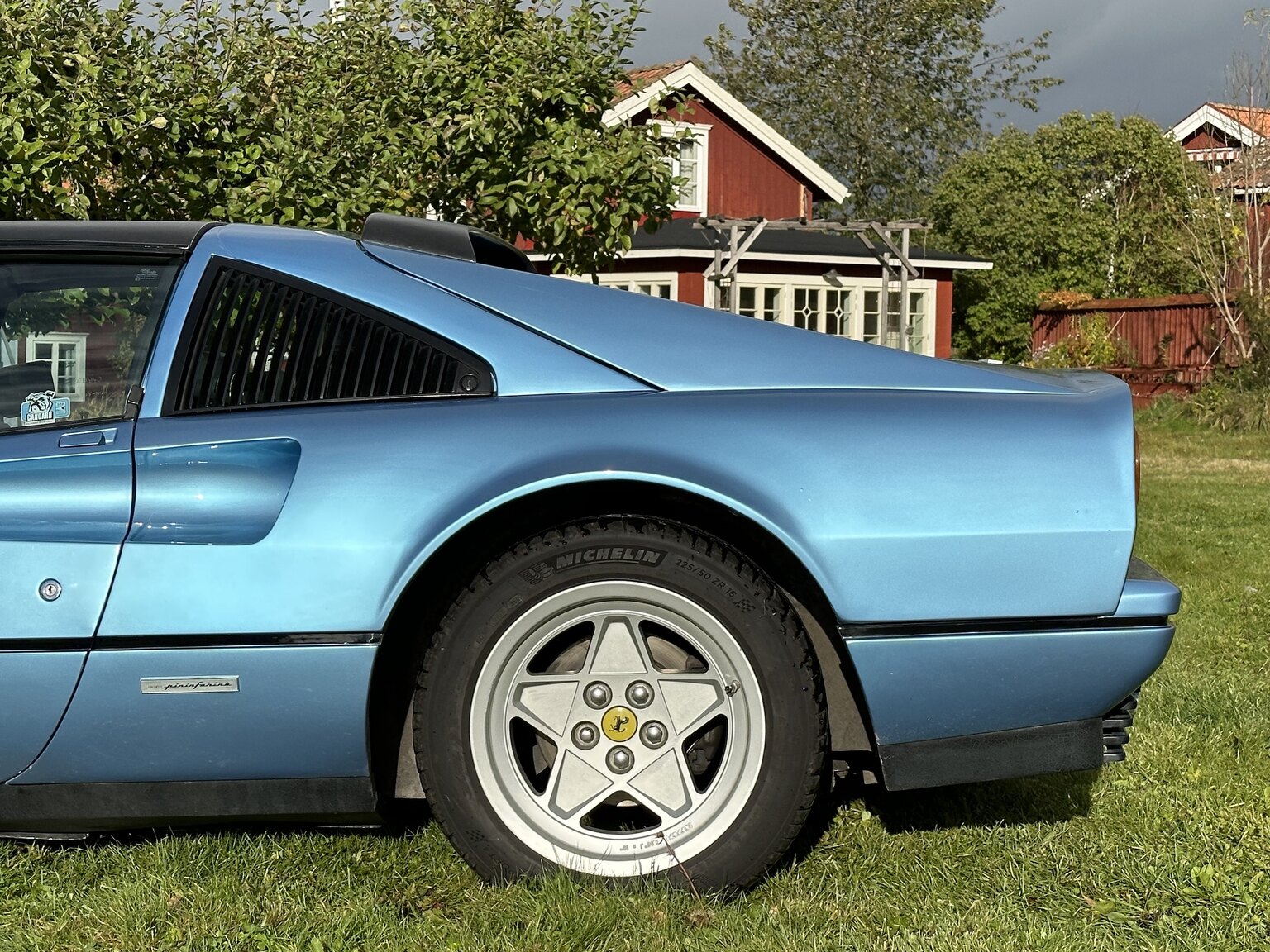 Exteriörbild på 1986 Ferrari 328 GTS
