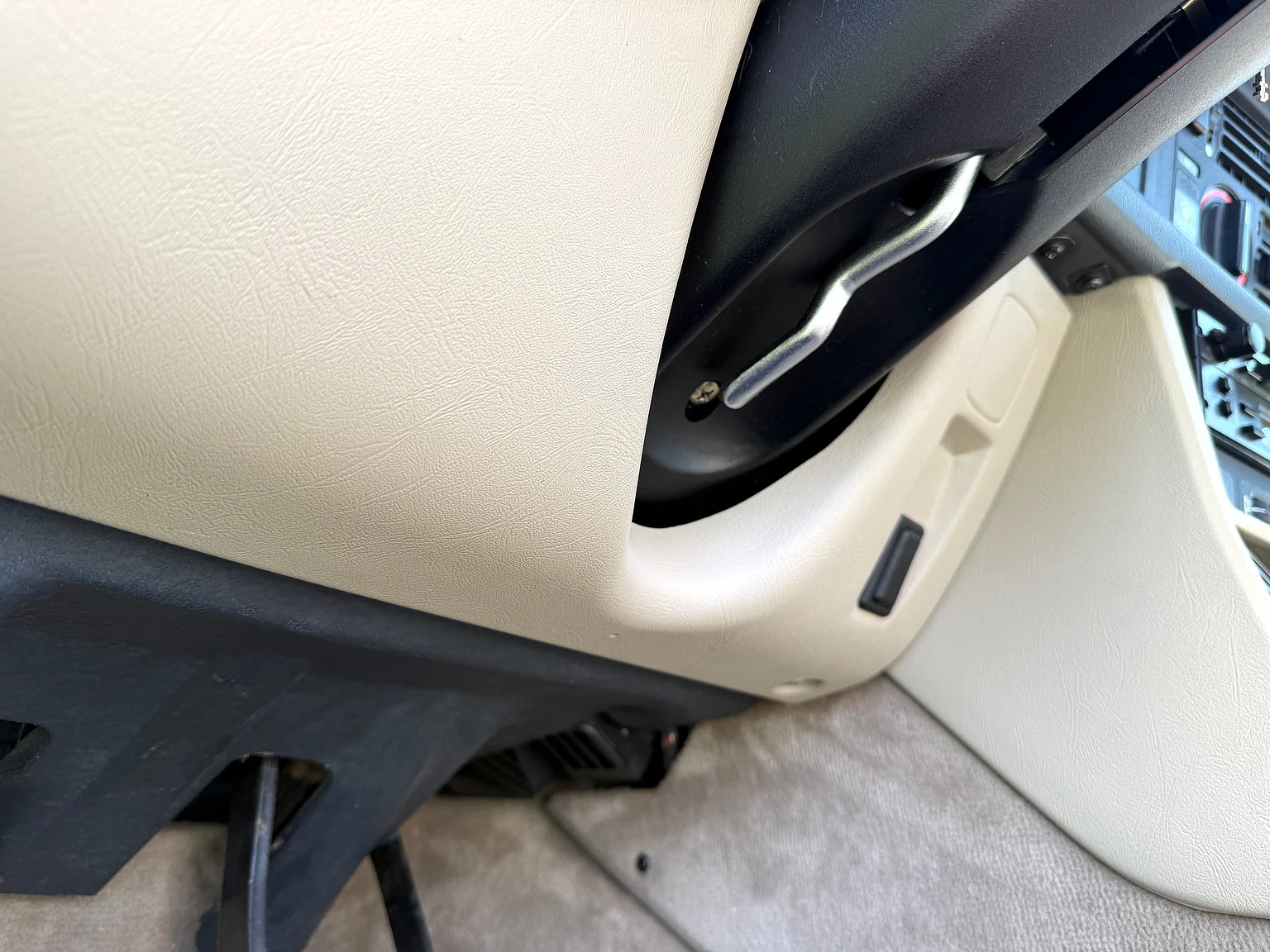 Innenraumfoto von 1985 BMW 635 CSiA (E24) (79)