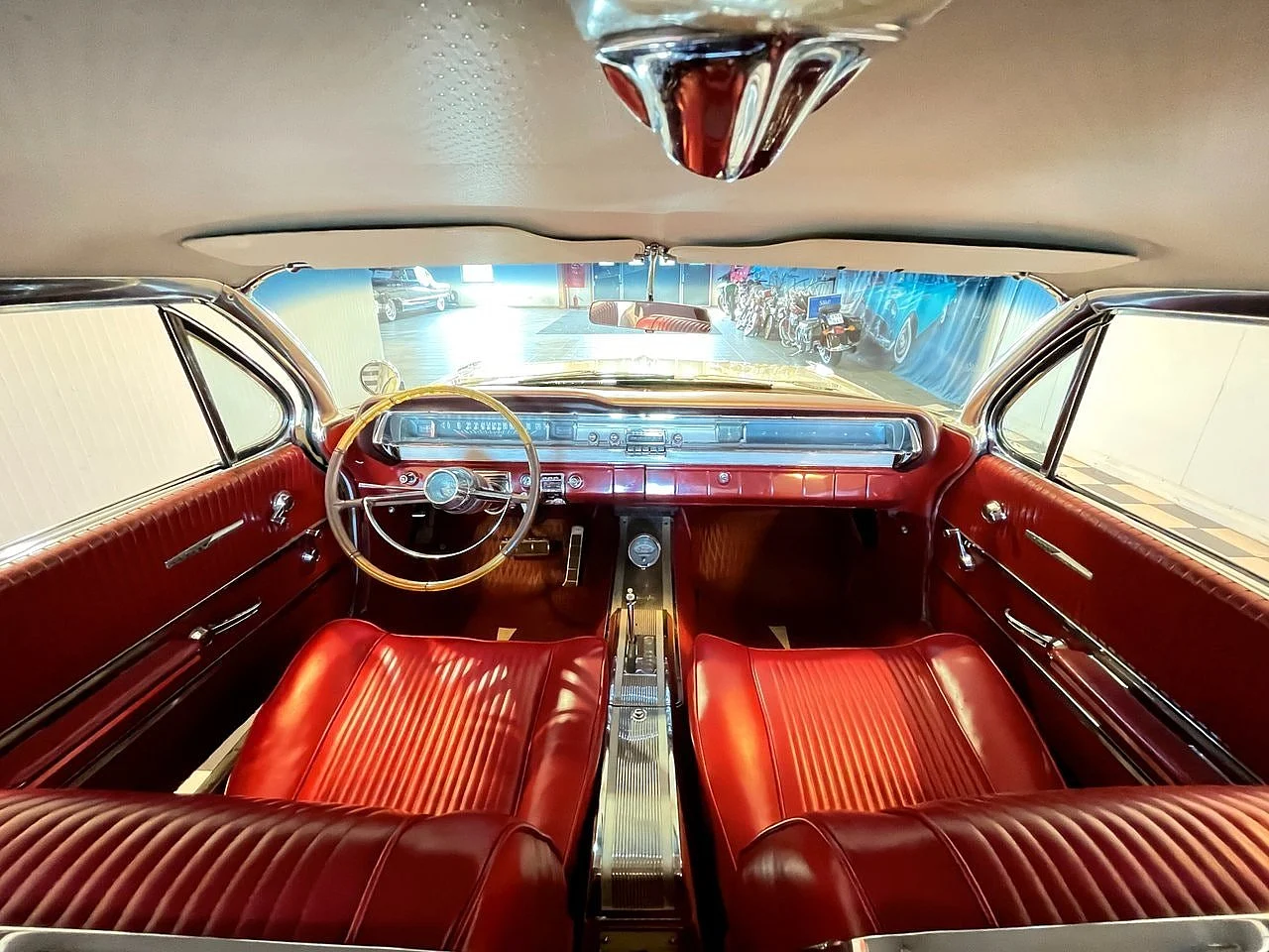 Bild von 1962 Pontiac Grand Prix (19)