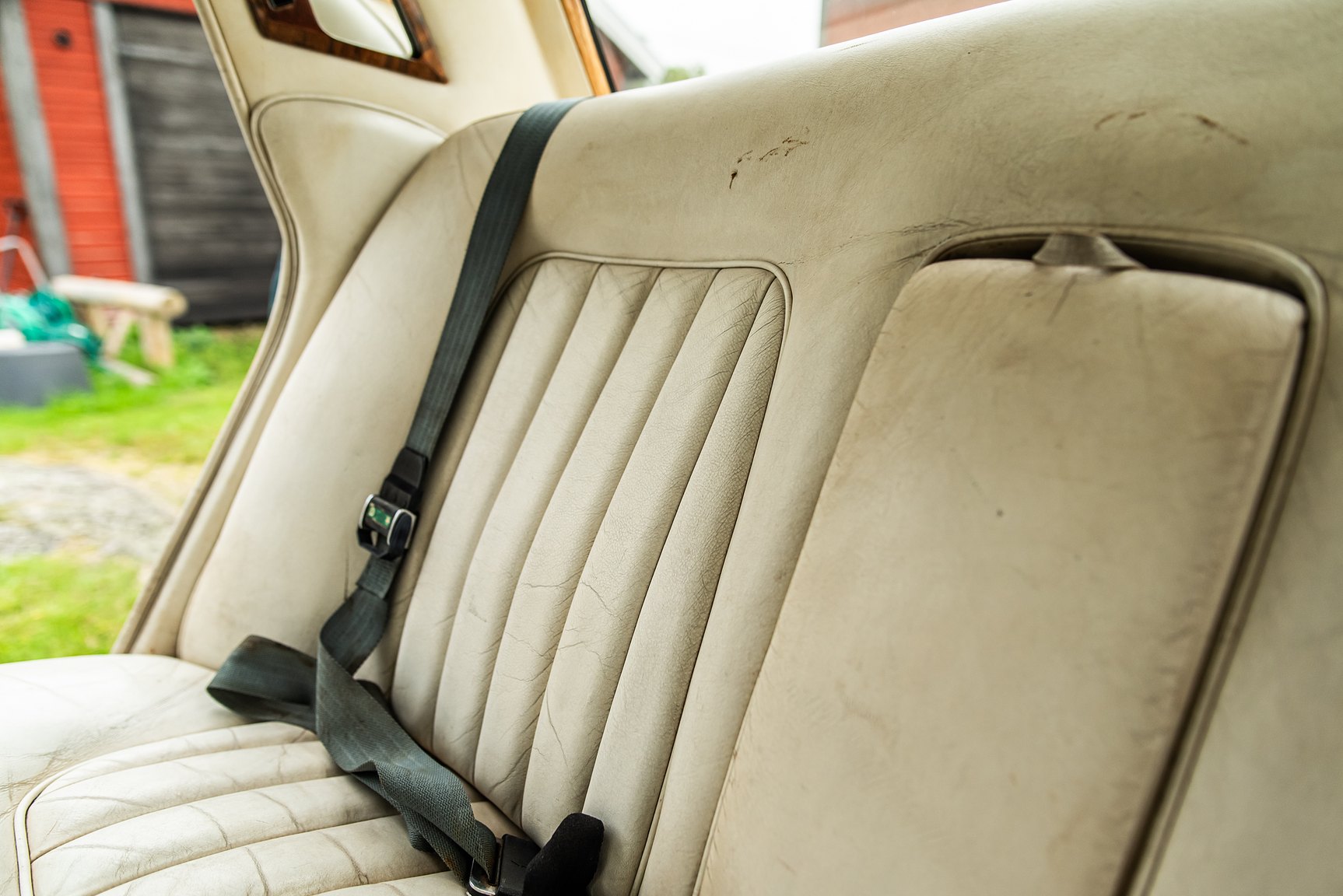 Interior image of 1972 Rolls-Royce Silver Shadow