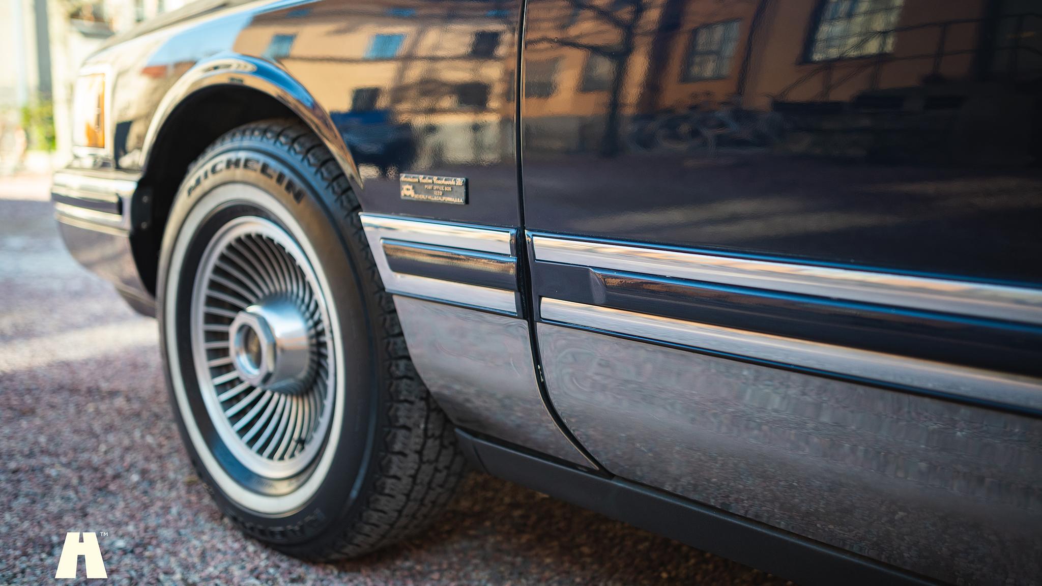 Exteriörbild på 1992 Lincoln Town Car Limousine 