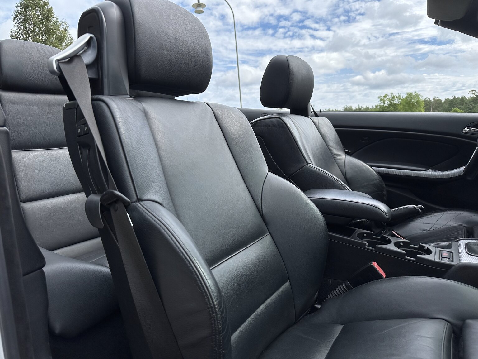 Interiörbild 2005 BMW 330Ci