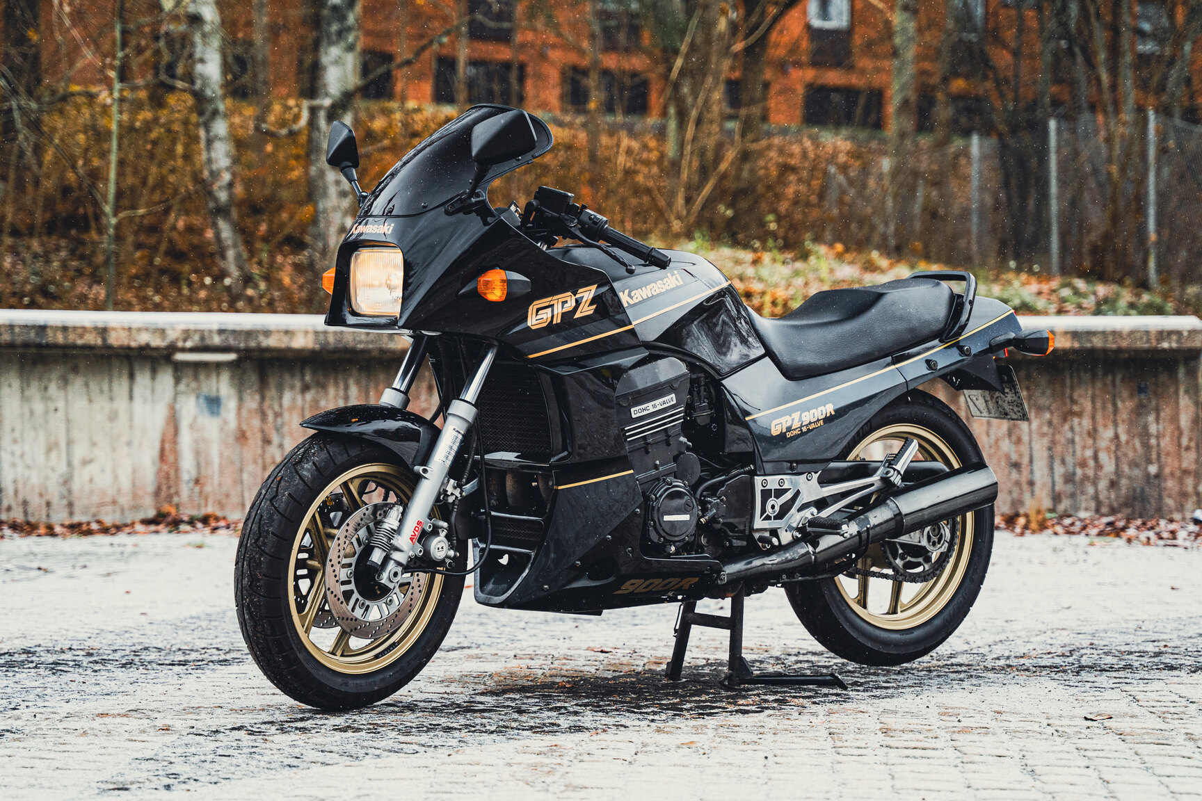Aussenfoto 1990 Kawasaki ZX900R